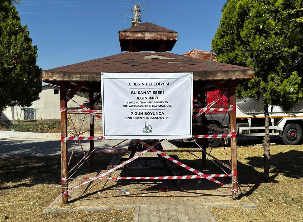 Güvenlik şeridi çekilen kameriye