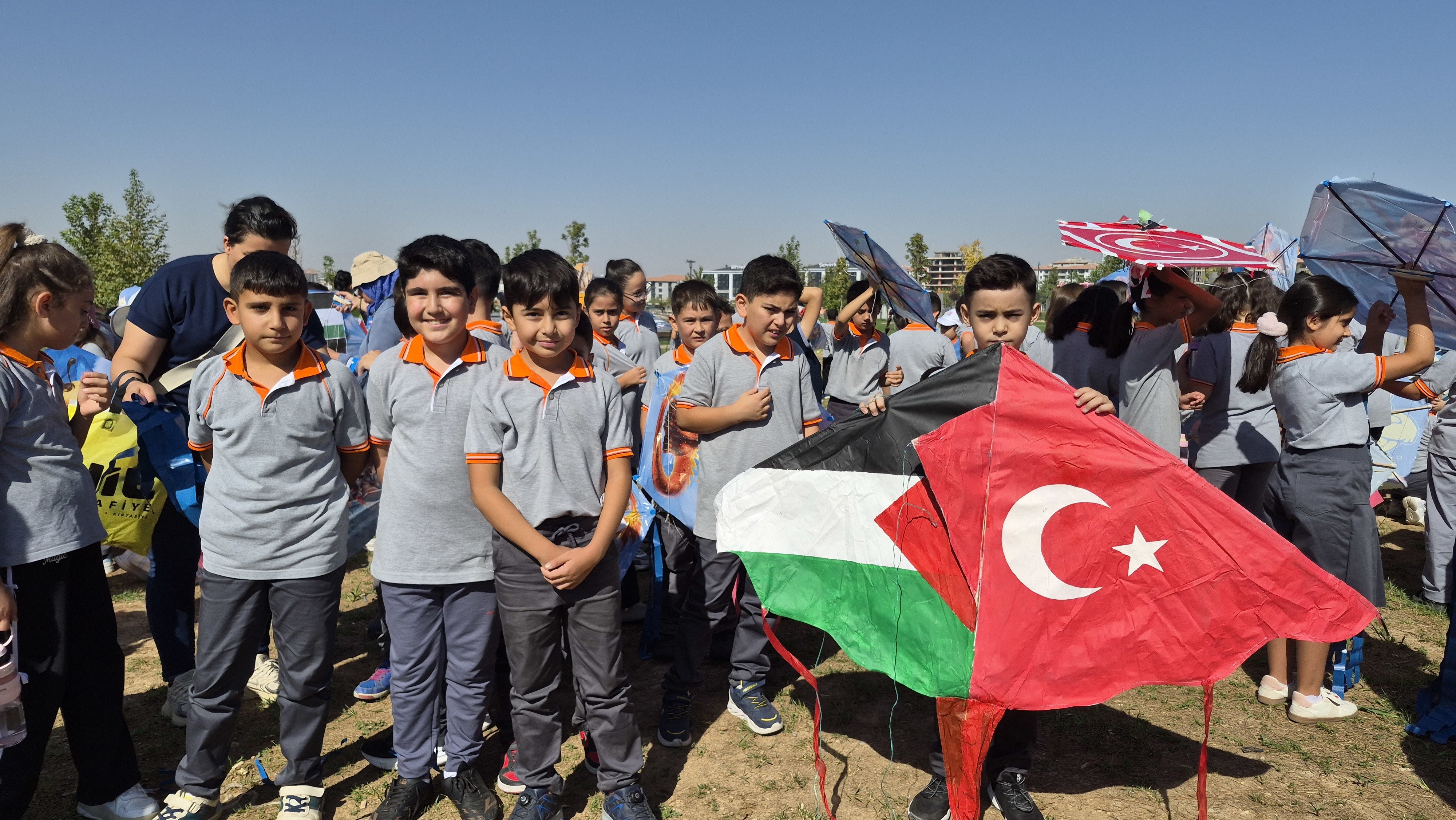 Uçurtmalar Vurulmasın, Gökyüzü Çocuklara Kalsın etkinliği Malatya