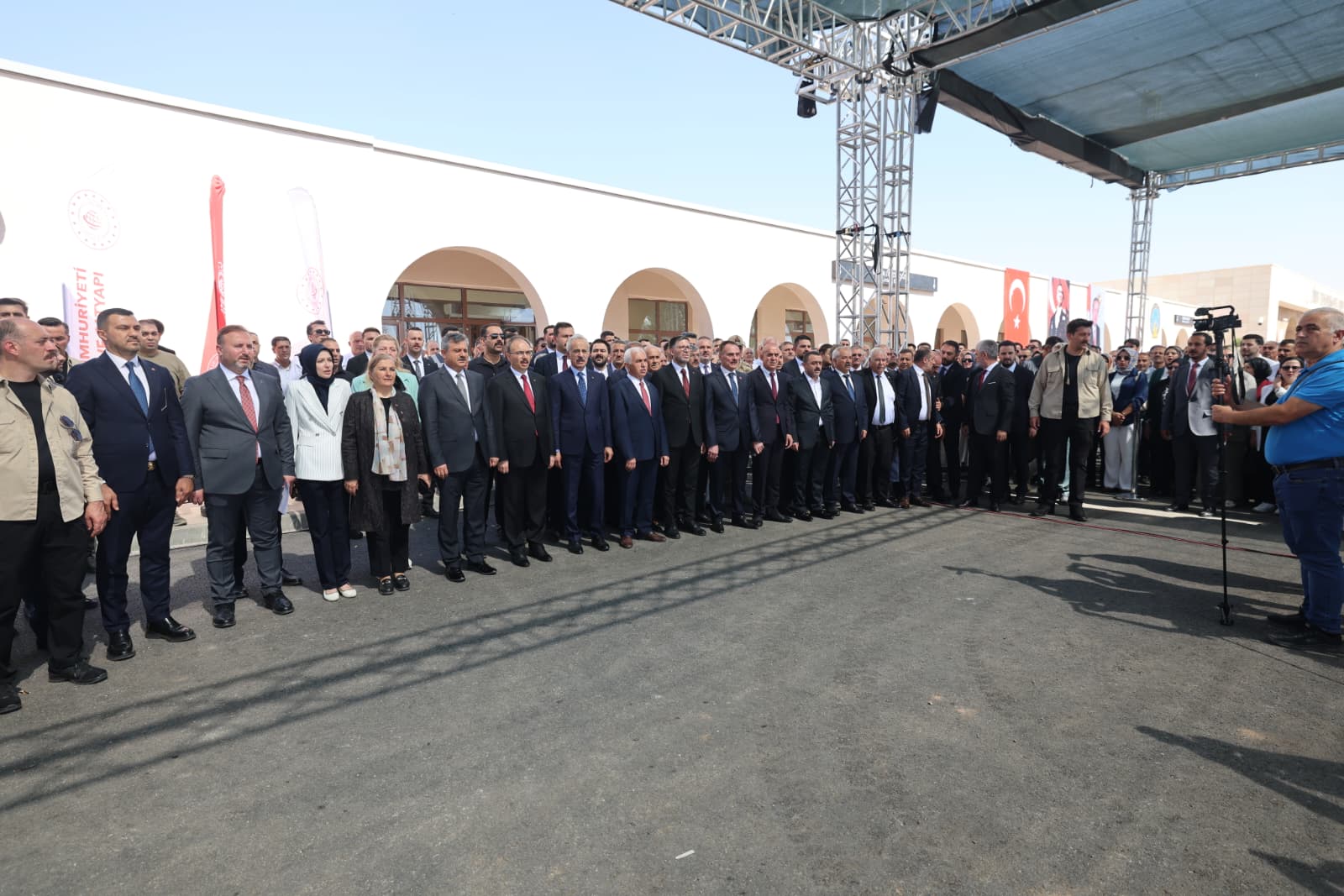 Siirt Havalimanı yeni terminal binasının açılış kurdelesi kesildi.