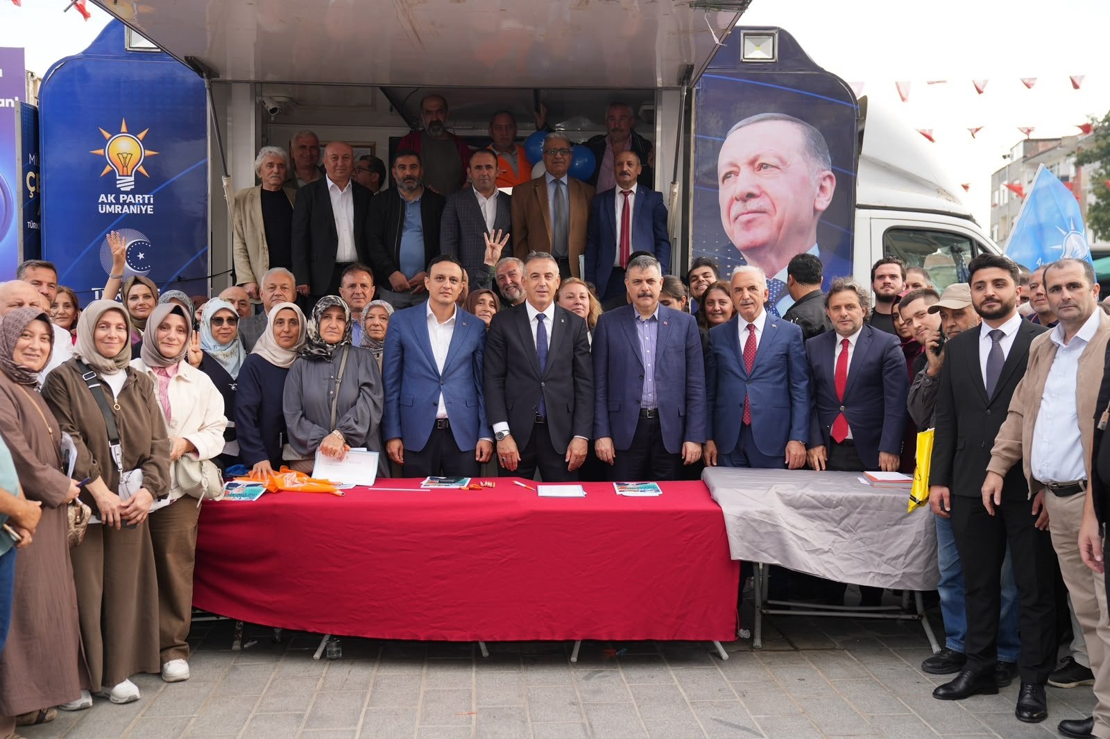 Ümraniye Belediye Başkanı İsmet Yıldırım ve Bakan Mustafa Çiftçi