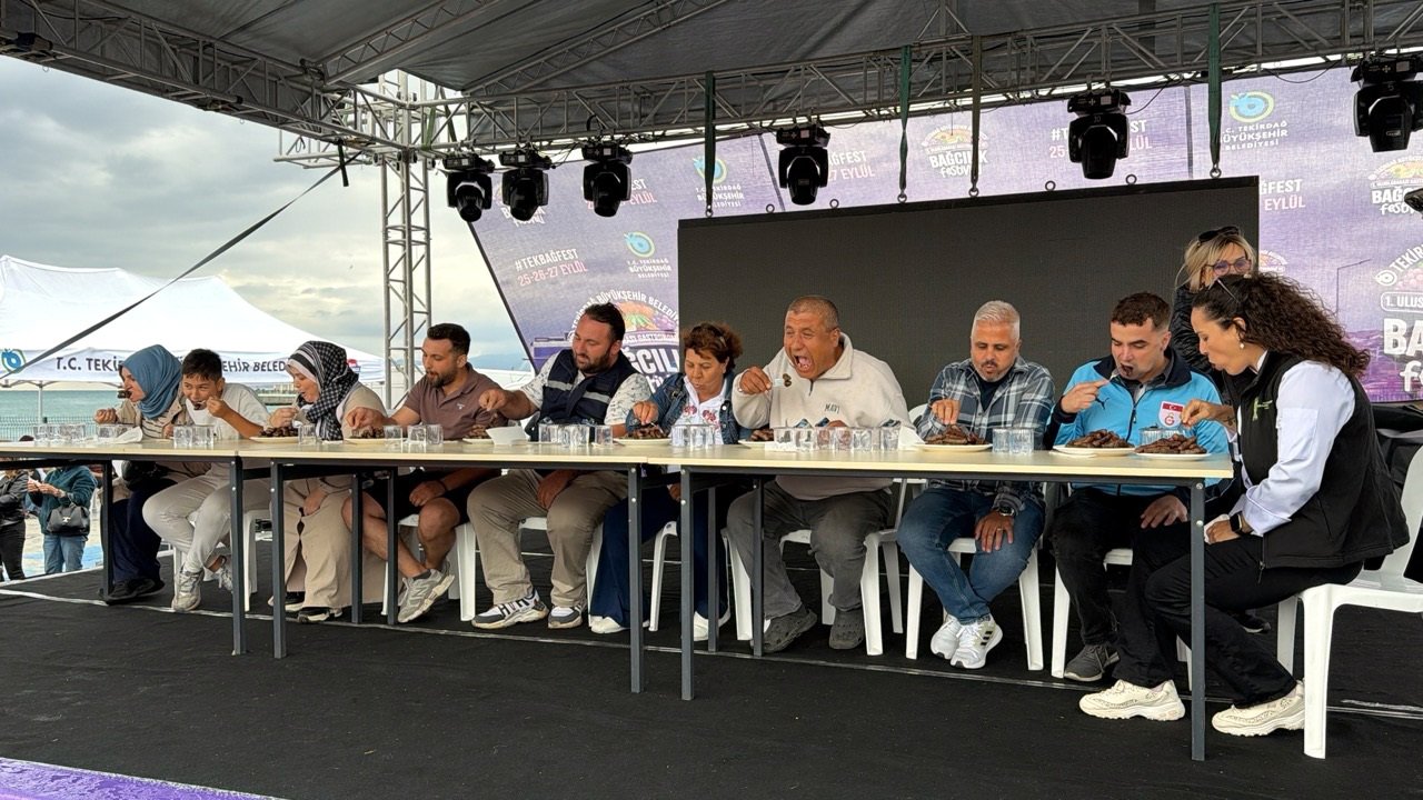 Tekirdağ Gastronomi ve Bağcılık Festivali köfte yeme yarışması