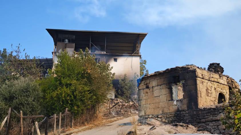 Adana orman yangınına müdahale çalışmaları