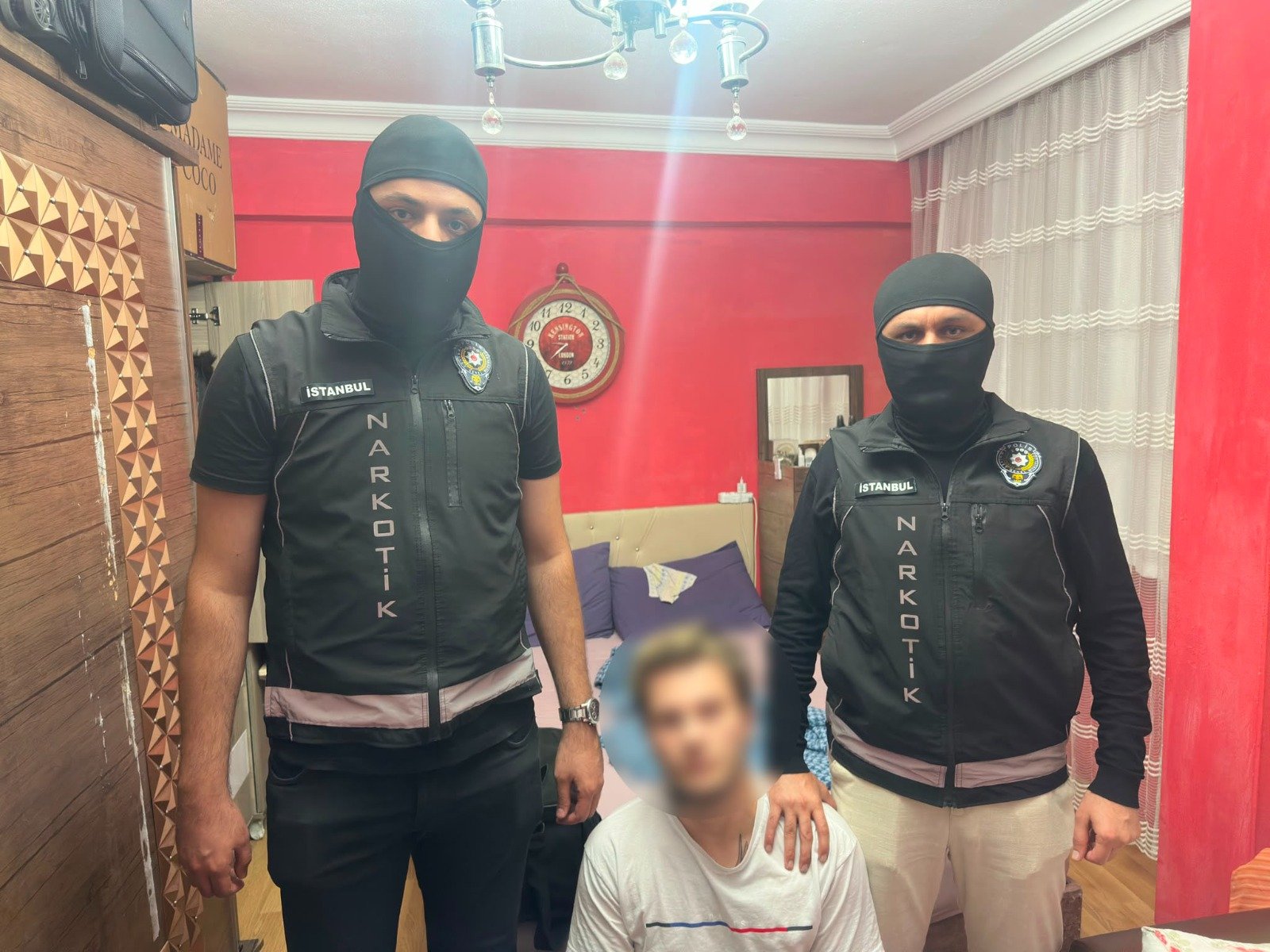 Kırmızı bülten operasyonu İstanbul