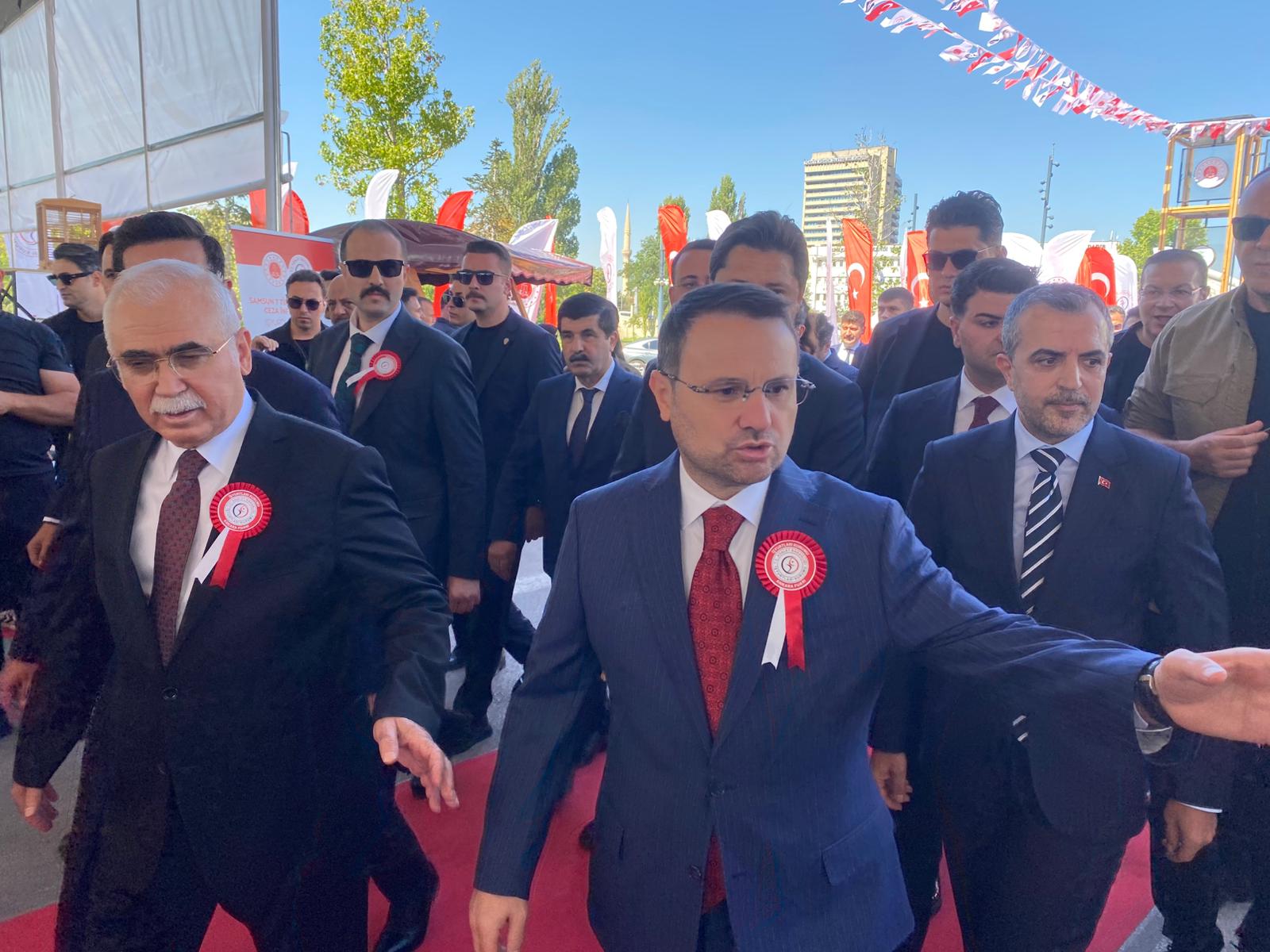 Adalet Bakanı Akın Gürlek İşyurtları Ürün Fuarı açılışında