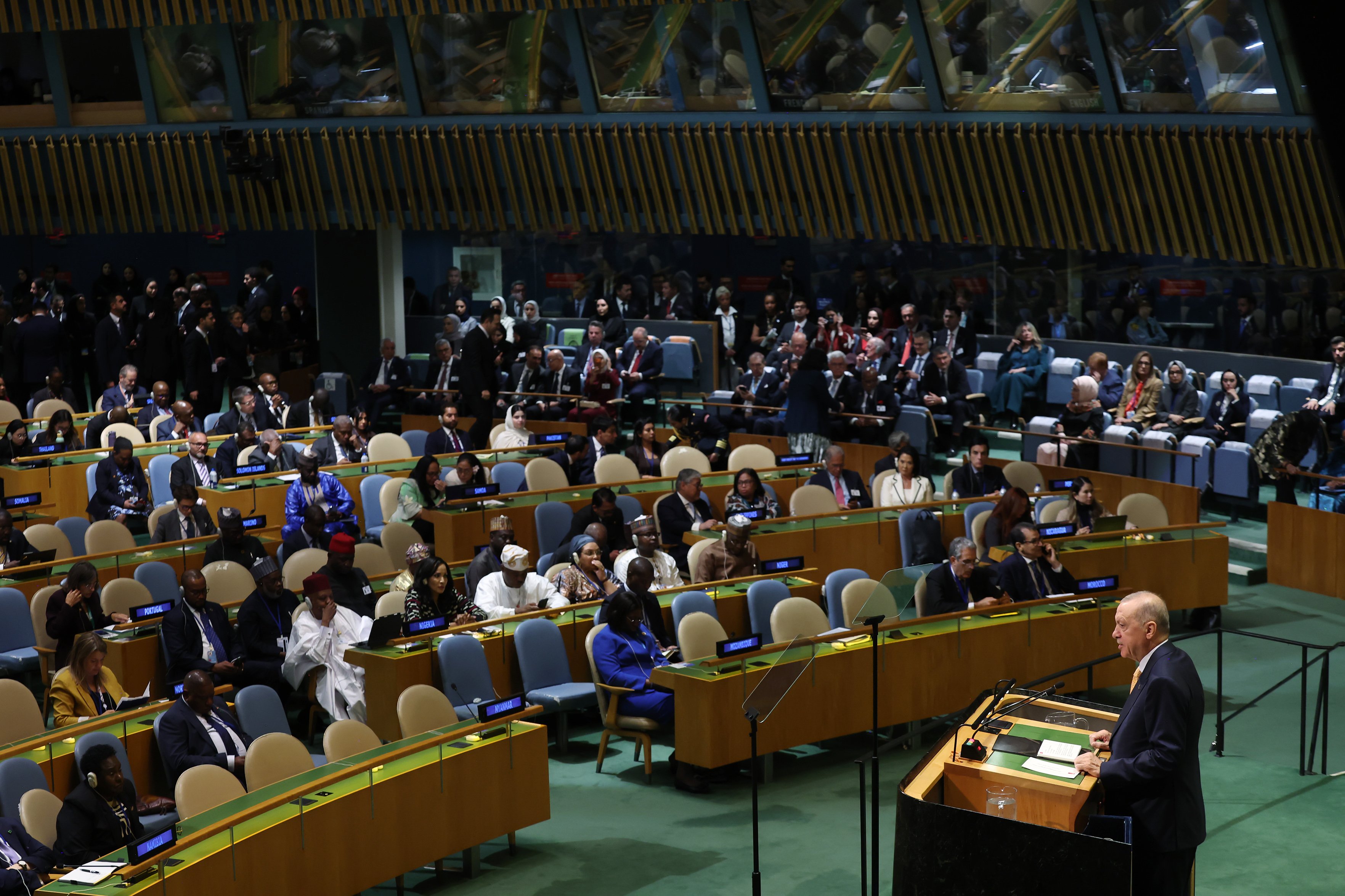 Erdoğan konuşmasını tamamladı