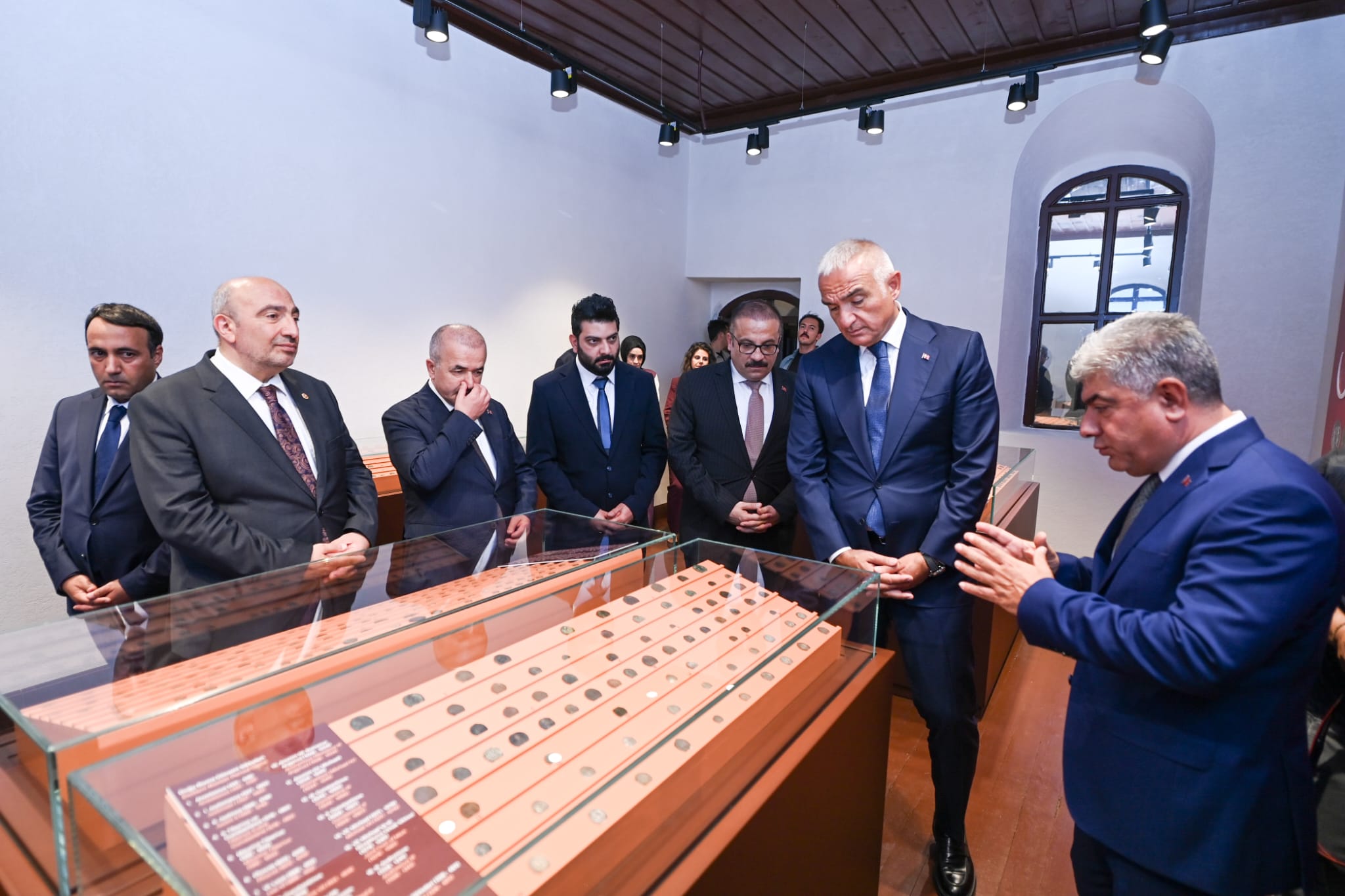 Bakan Ersoy ve protokol üyeleri