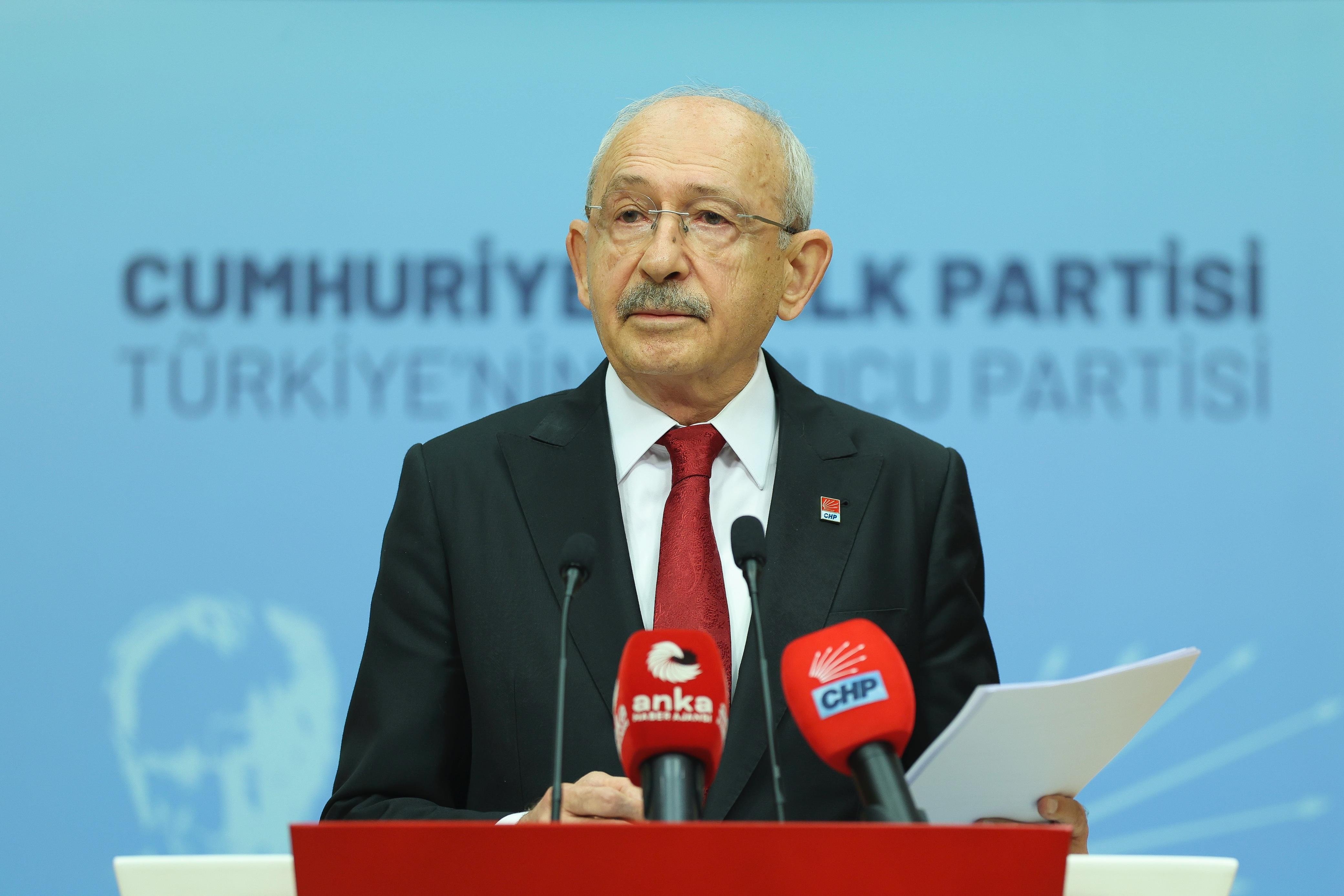Kemal Kılıçdaroğlu, CHP Genel Merkezi'nde eğitimle ilgili açıklamalarda bulundu