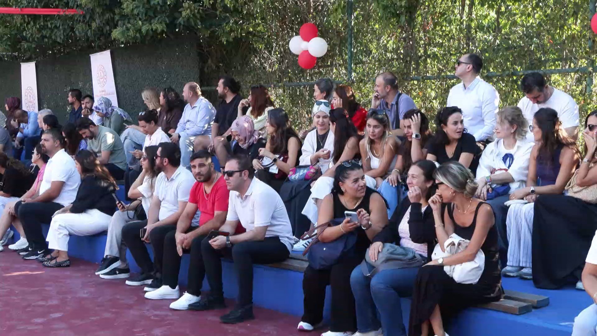 Vali Gül, öğrencilerle bir araya geldi