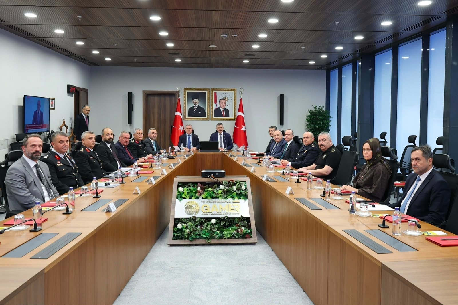 Öğrenci yurtlarında güvenlik tedbirleri değerlendirildi