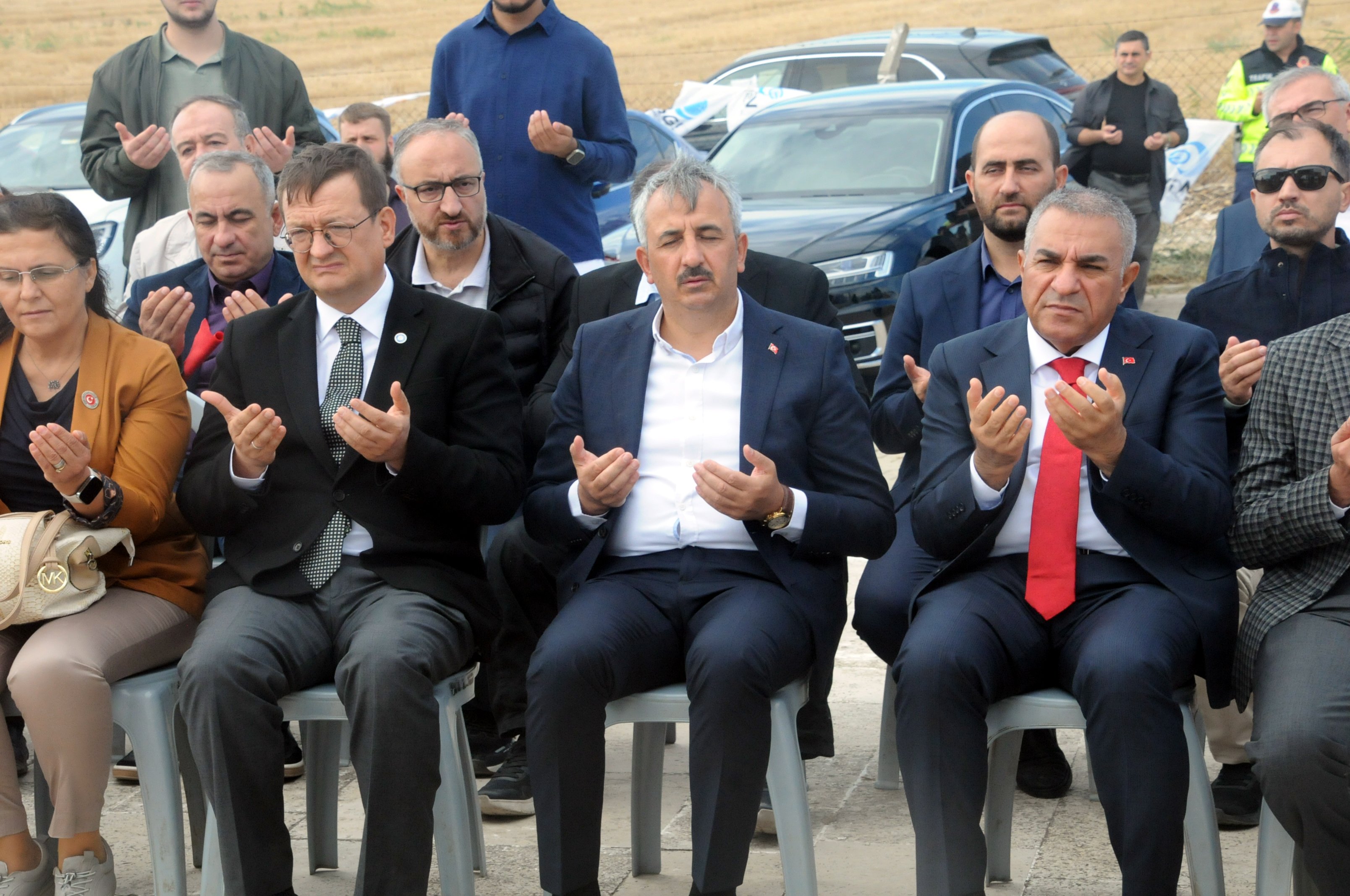 Edirne protokolü şehitlikte
