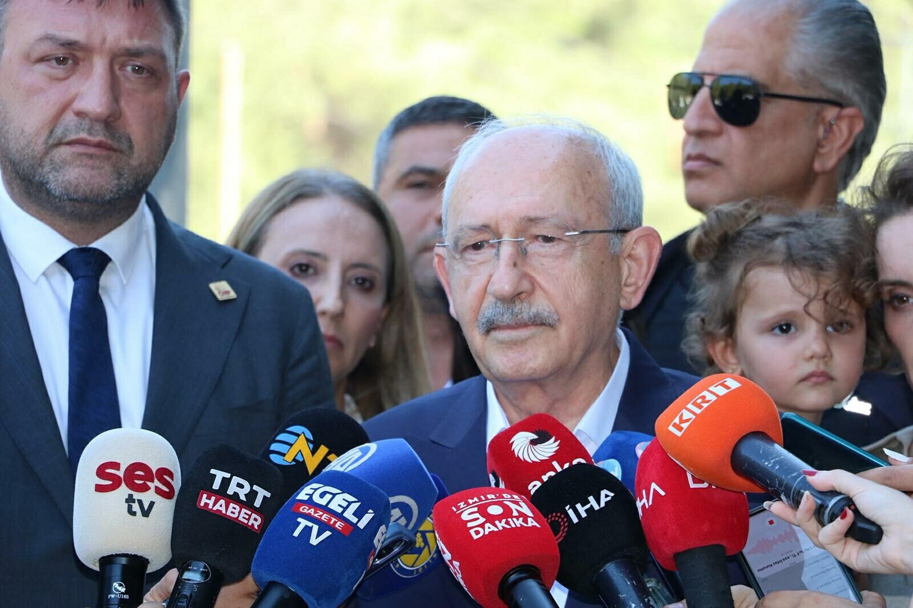 Kemal Kılıçdaroğlu Buca Ceza İnfaz Kurumu ziyareti