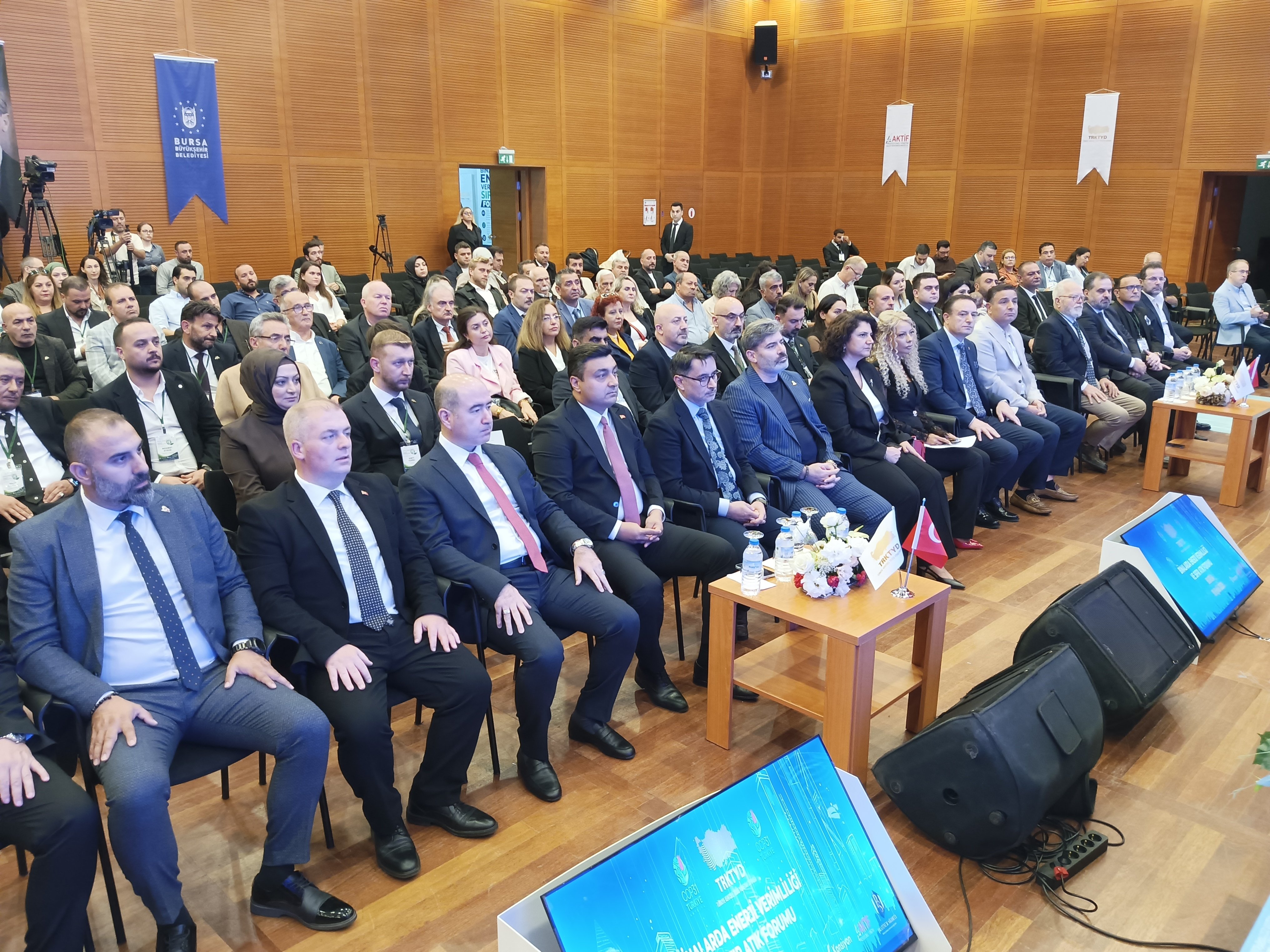 Binalarda Enerji Verimliliği ve Sıfır Atık Forumu