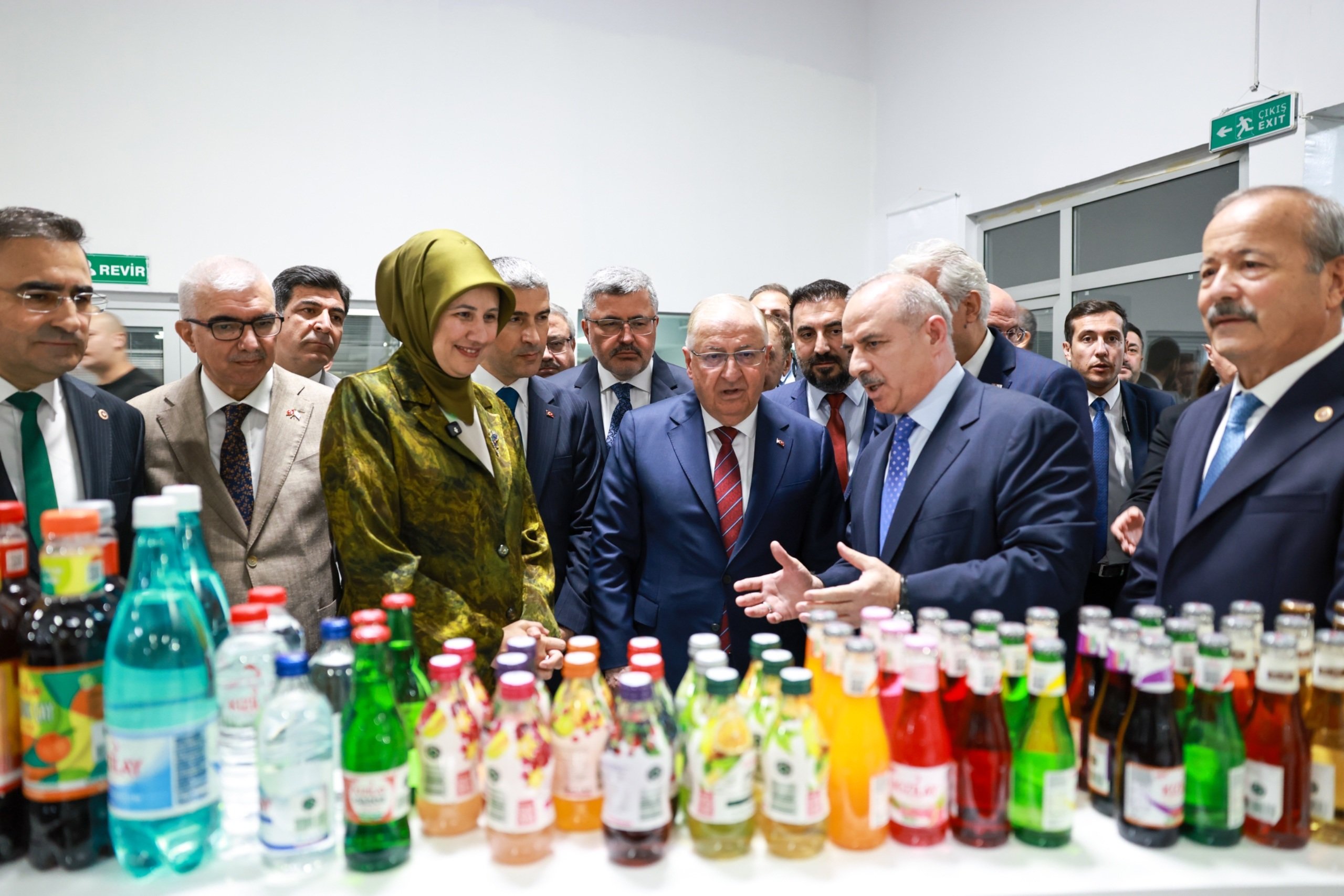 Kızılay Maden Suyu 100. yıl pastası