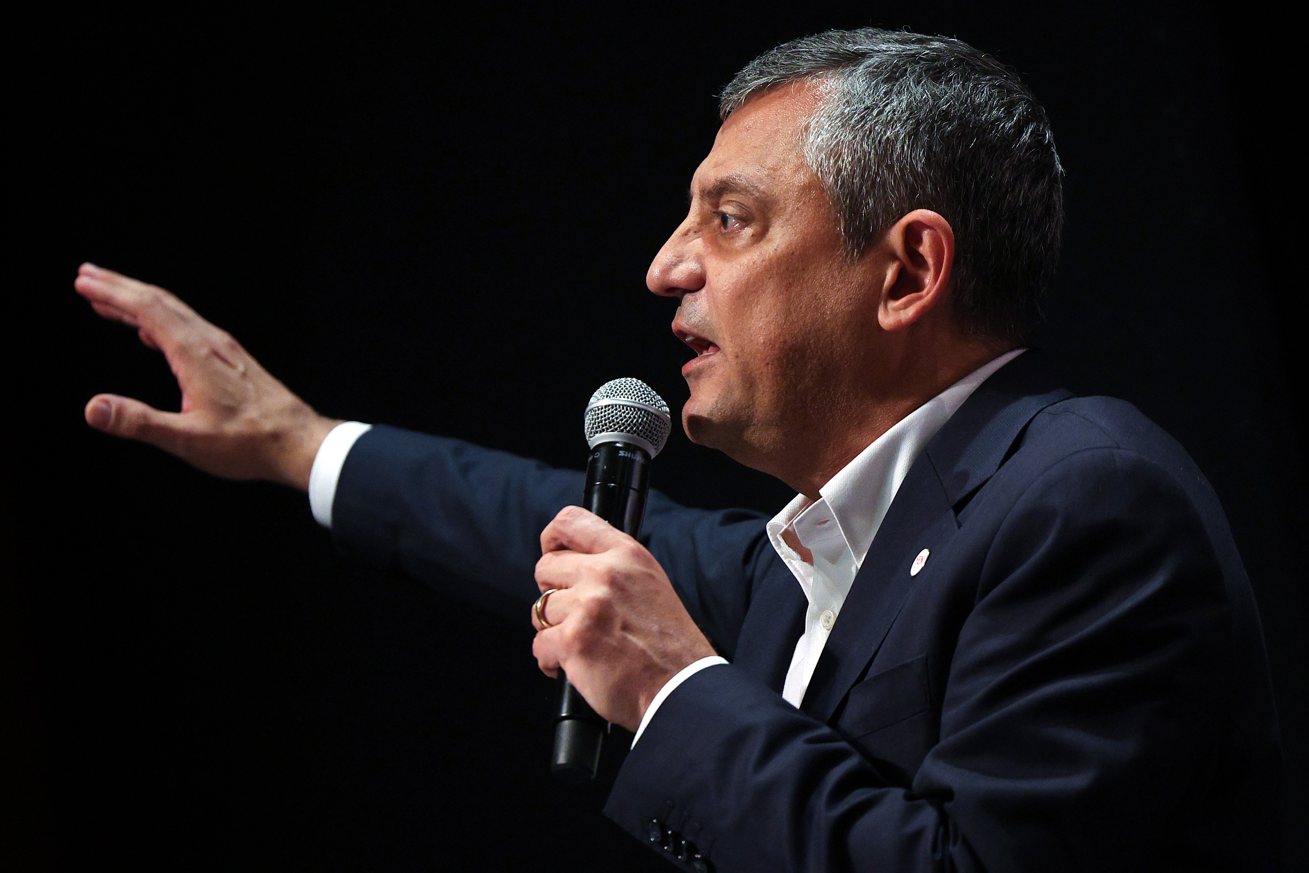 Özgür Özel Yeni Parti ön seçim toplantısı