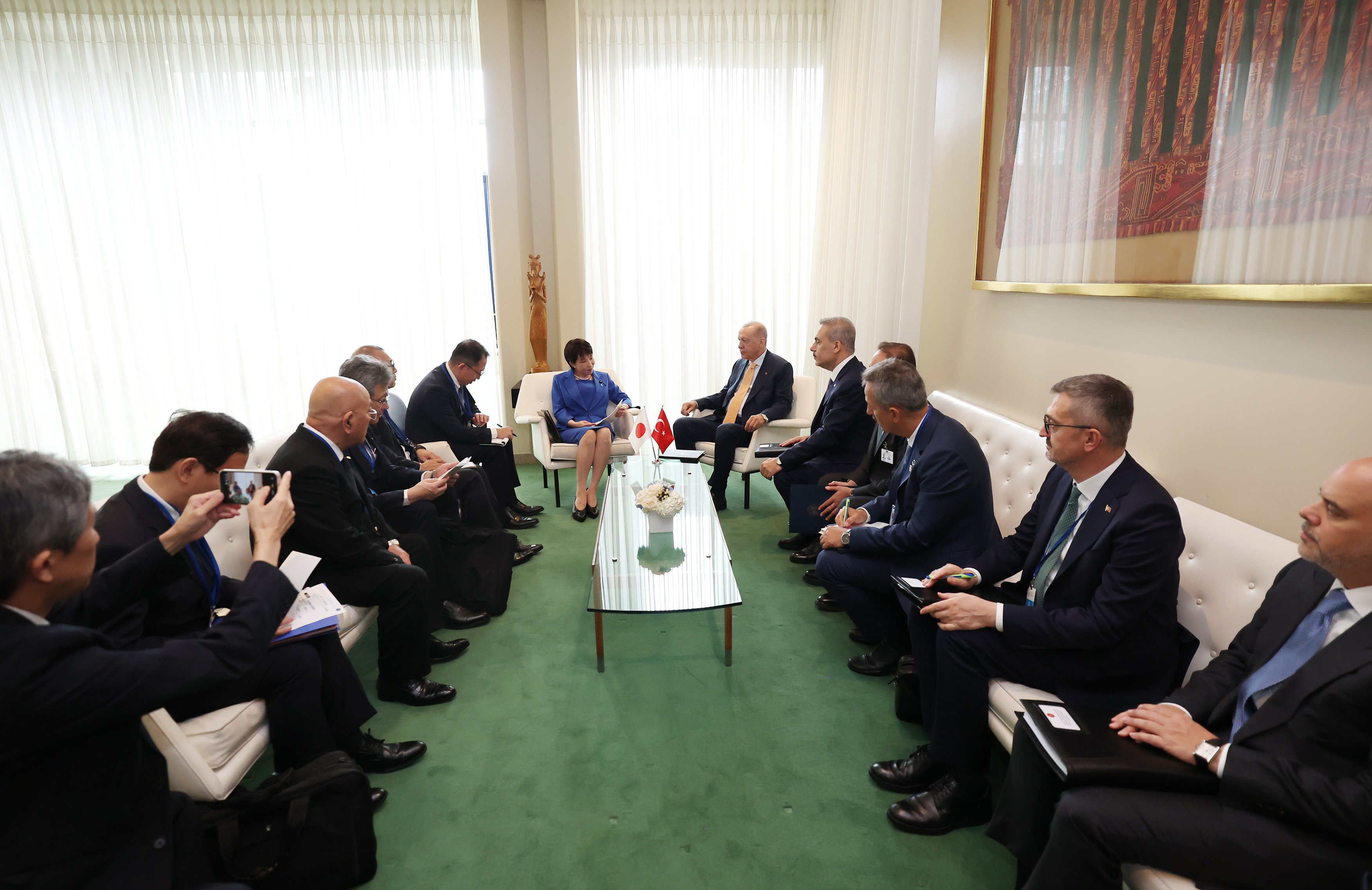Erdoğan ve Takaichi ikili görüşme