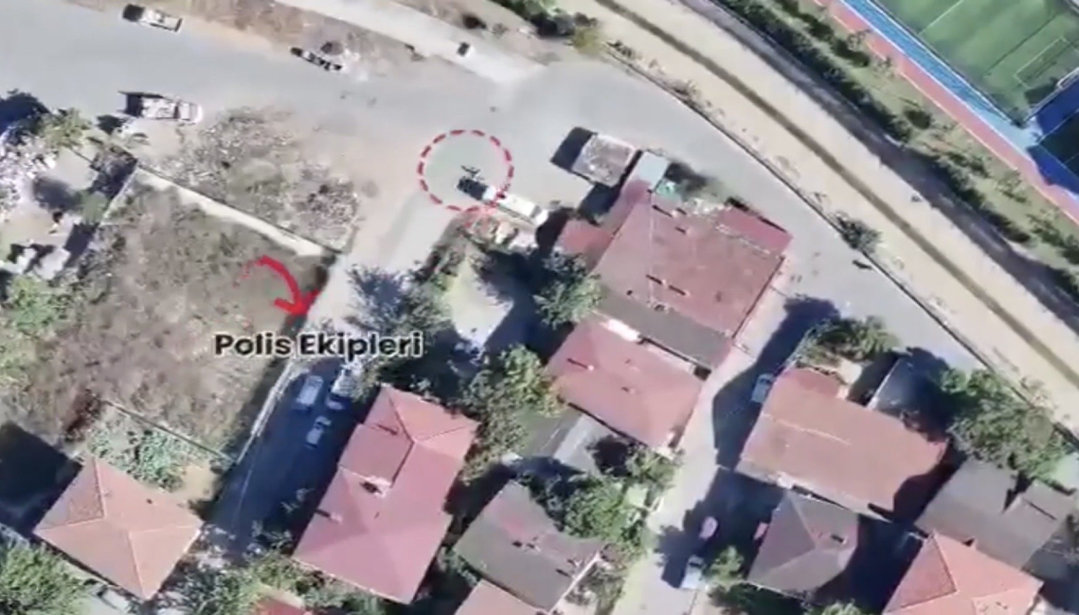 Polis ekiplerinin şüpheliyi yakalama anı