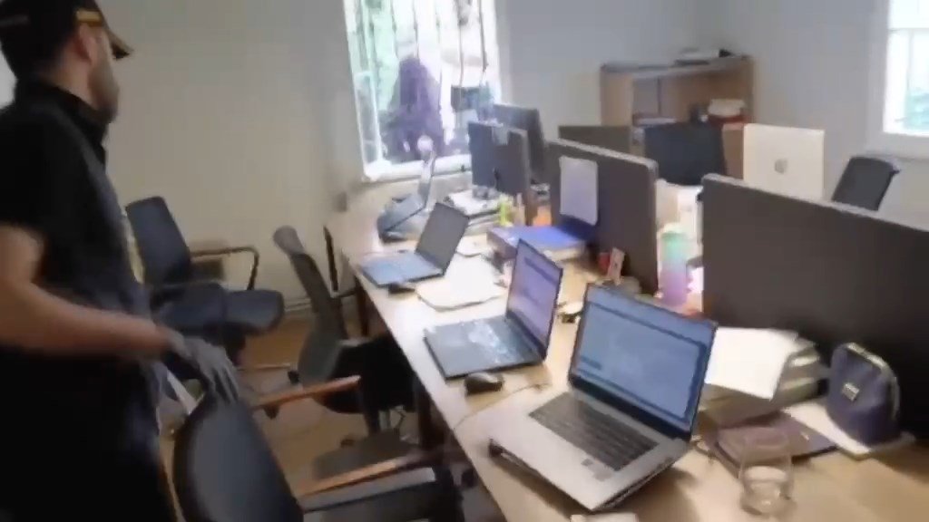 Yasa dışı panel operasyonu
