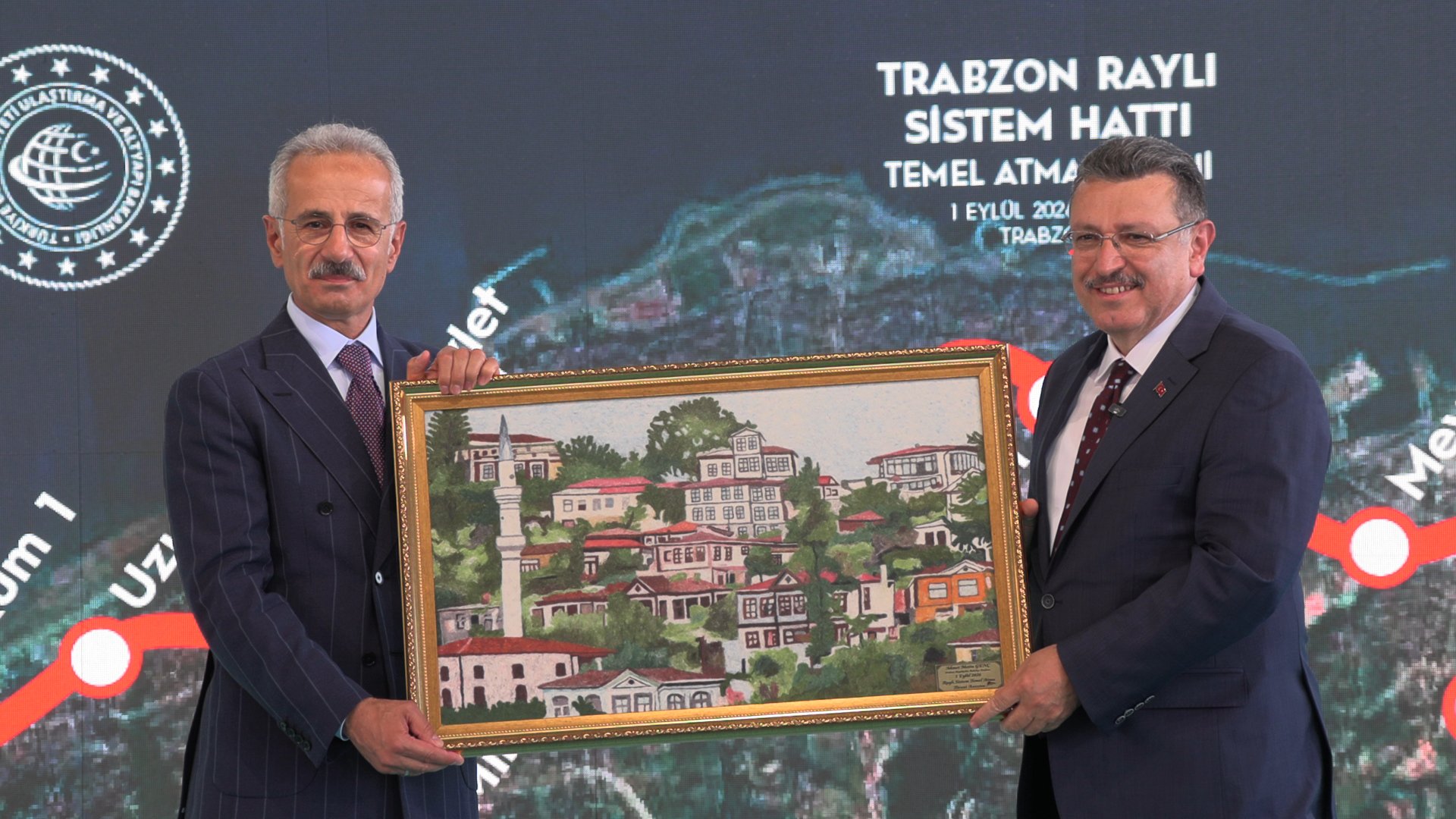 Bakan Uraloğlu Trabzon raylı sistem projesi