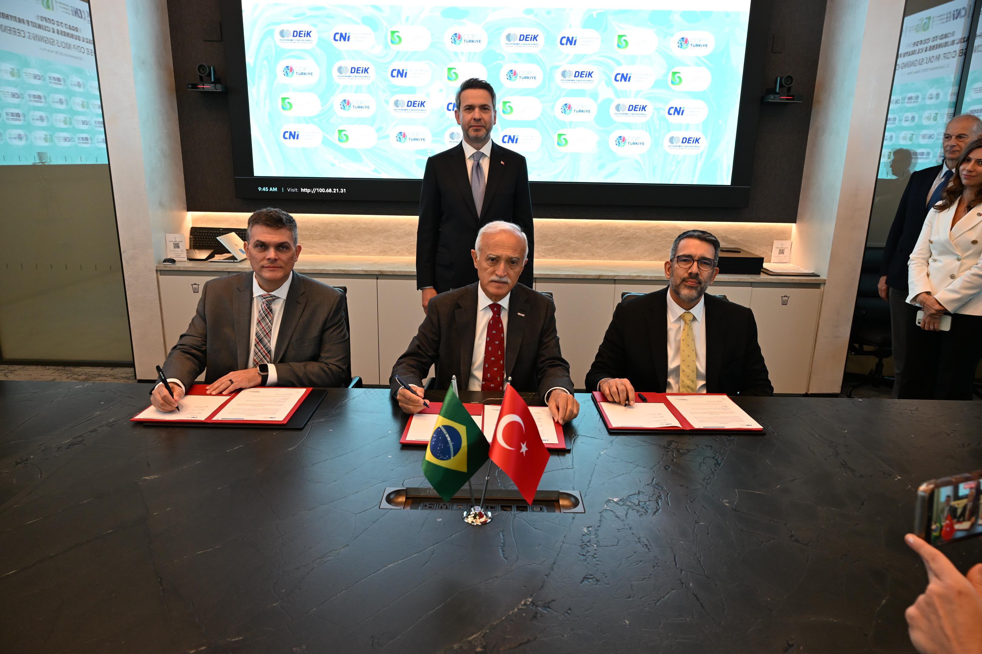 Enerji Bakanı Alparslan Bayraktar ABD