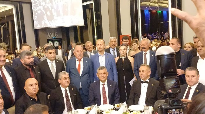 Vali Ali Çalgan konuşma yaparken