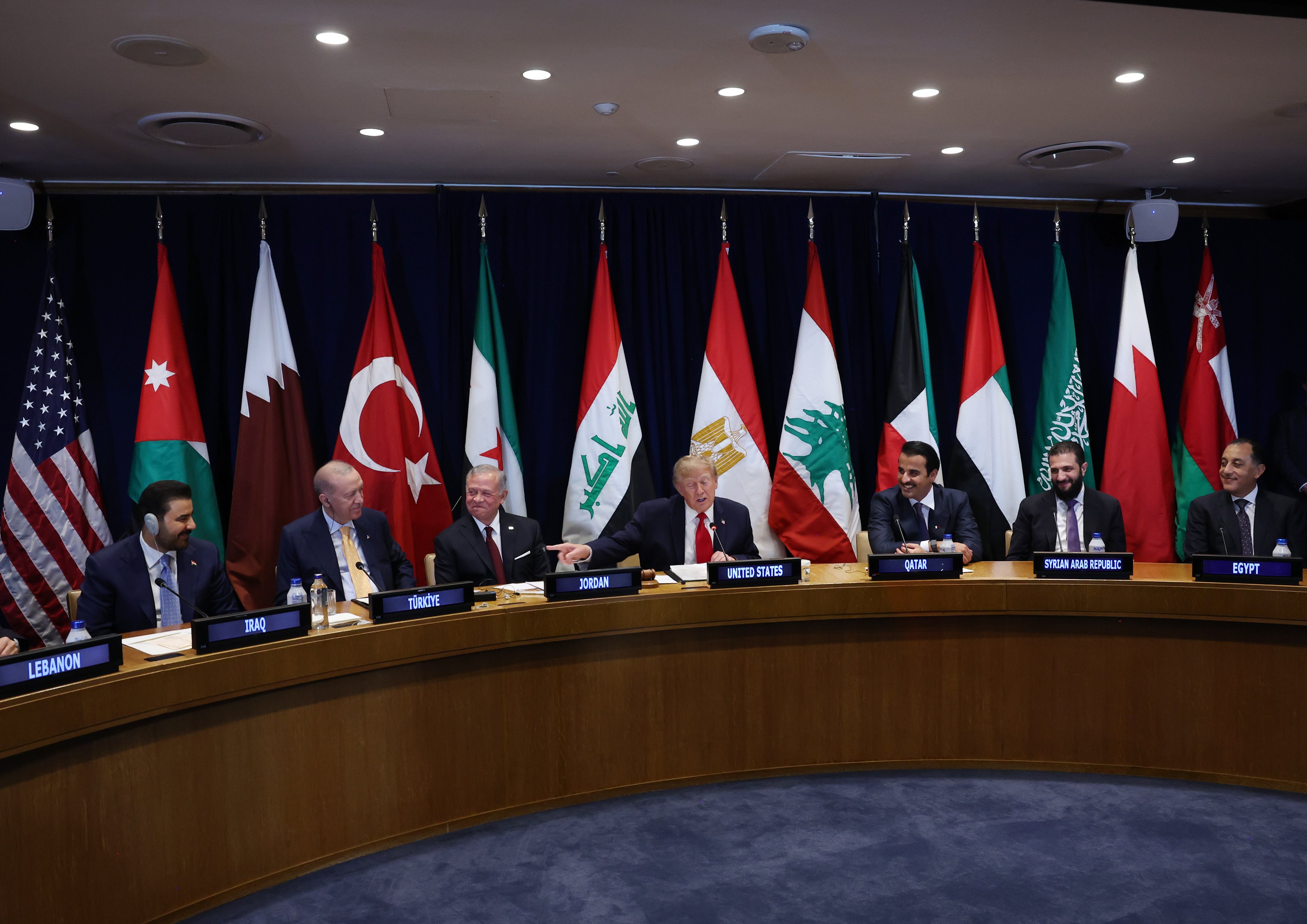 Cumhurbaşkanı Erdoğan ikili görüşmeler gerçekleştirdi