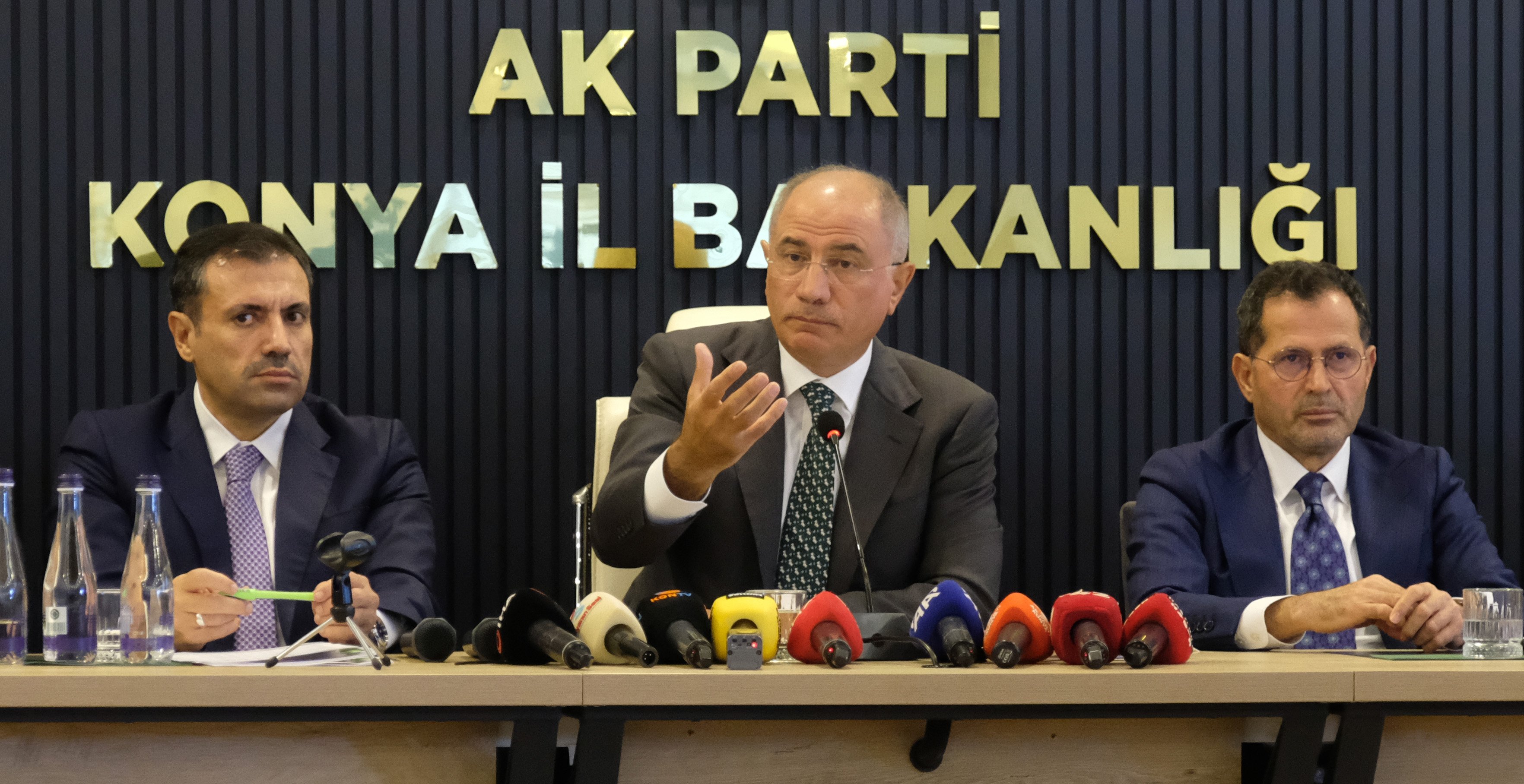 Efkan Ala Konya basın toplantısı