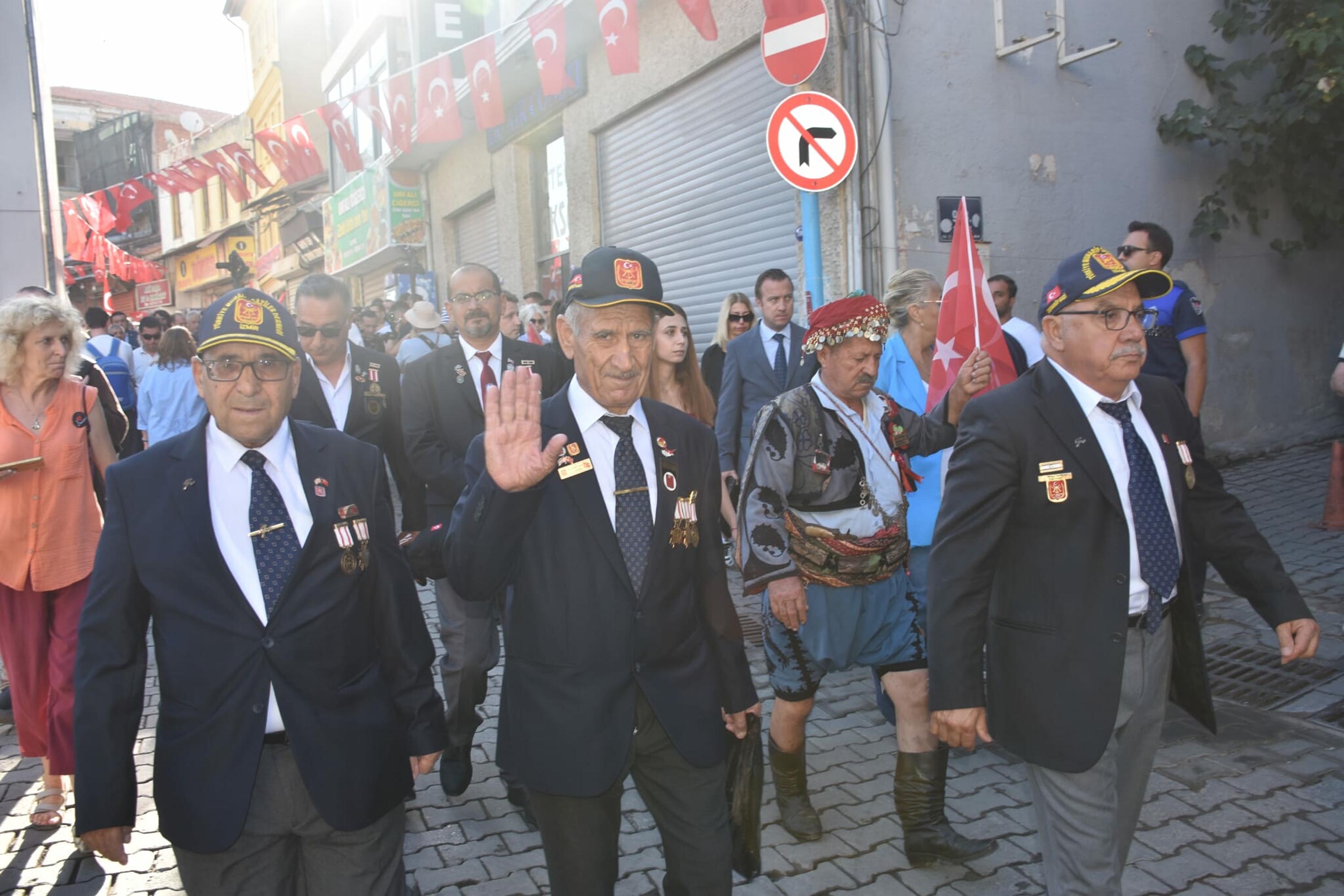 Cemil Tugay Zafer Yürüyüşü
