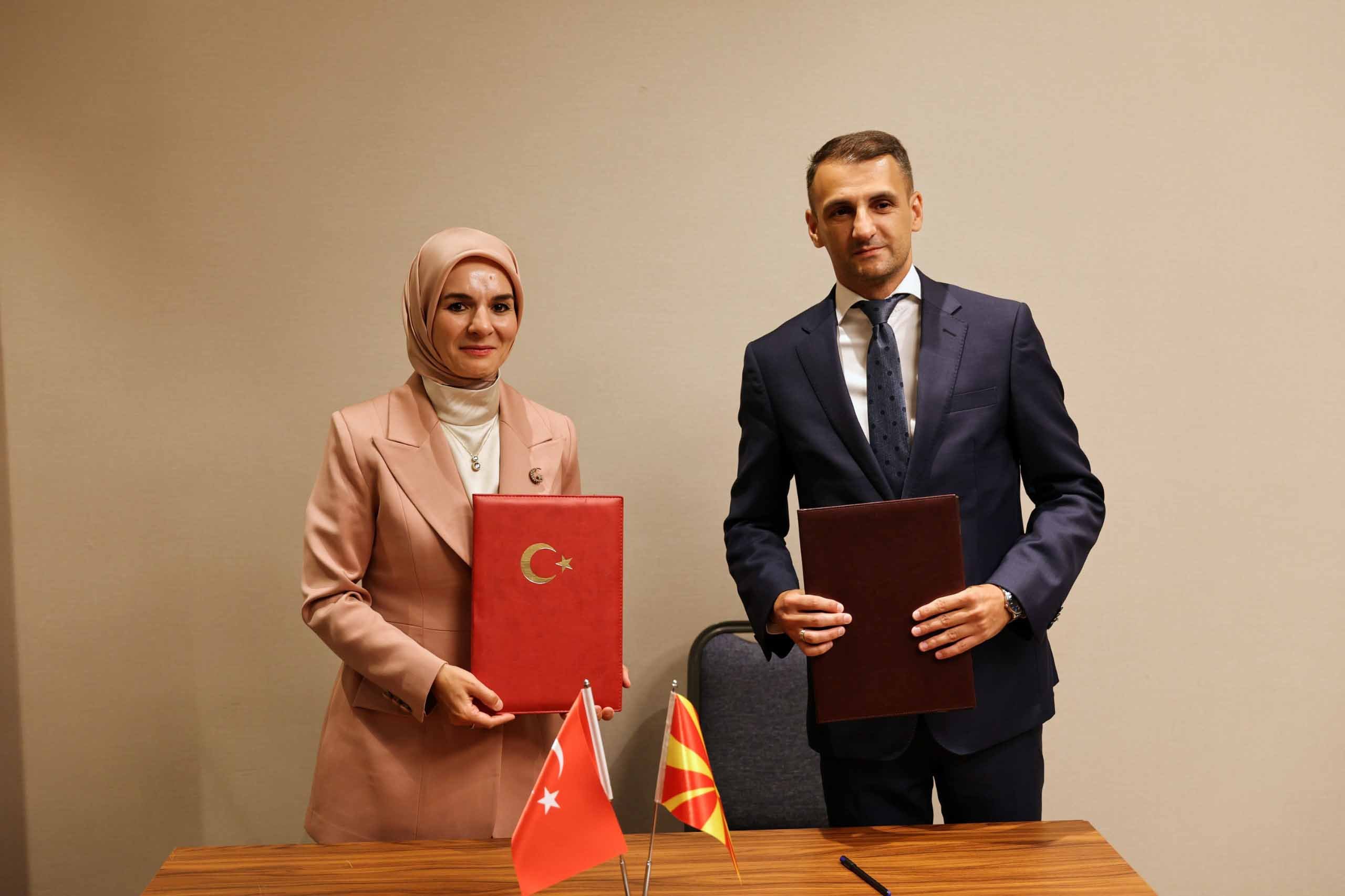 Bakan Göktaş ve Velkovkski görüşmesi