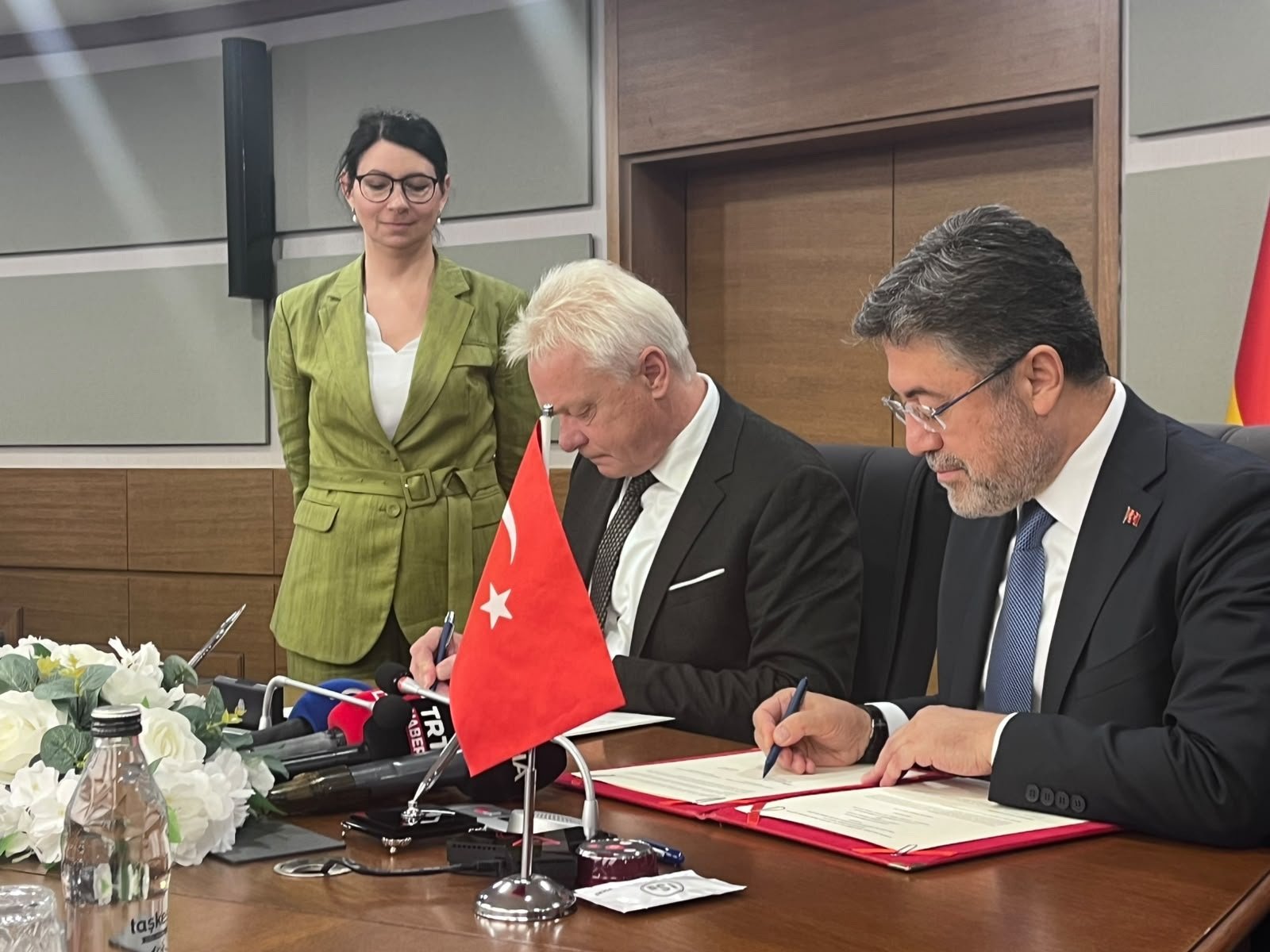 Tarım ve Orman Bakanı İbrahim Yumaklı ve Almanya Federal Tarım, Gıda ve Yurt Bakanı Alois Rainer, Ortak Niyet Beyanı imza töreninde bir araya geldi