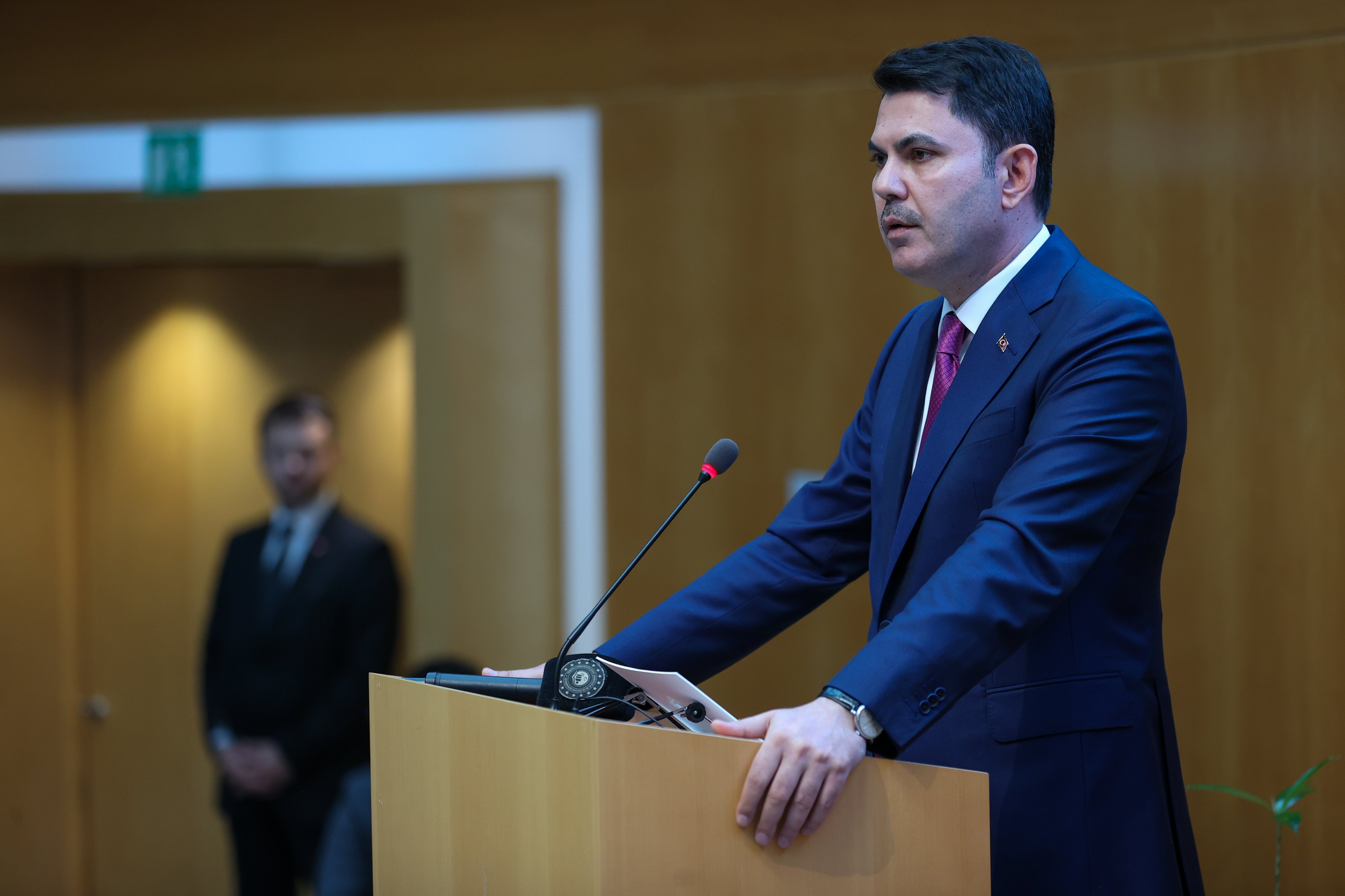 Bakan Kurum iklim mücadelesinde kaynak çağrısı yapıyor