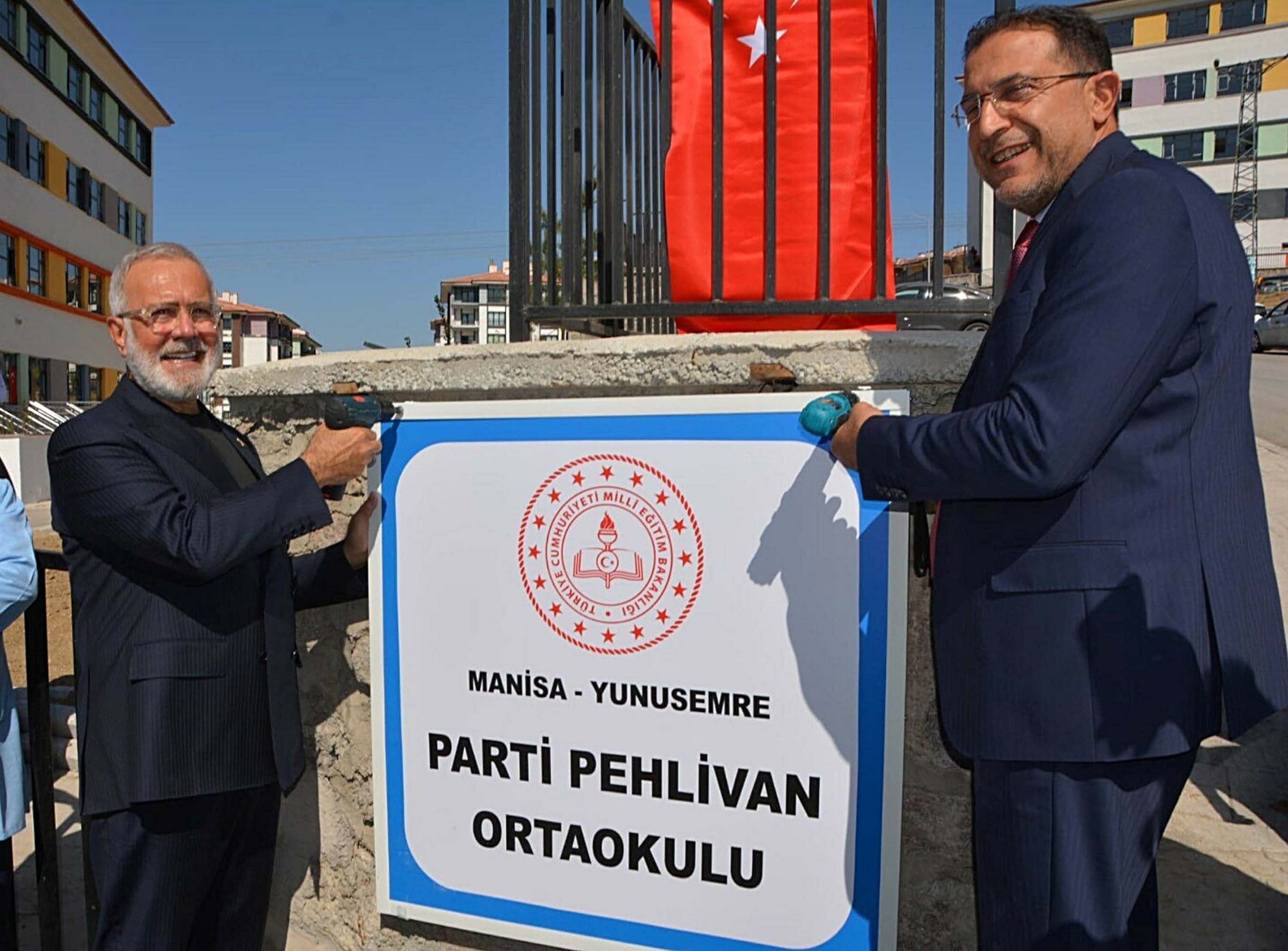 Bahadır Yenişehirlioğlu okul ziyareti