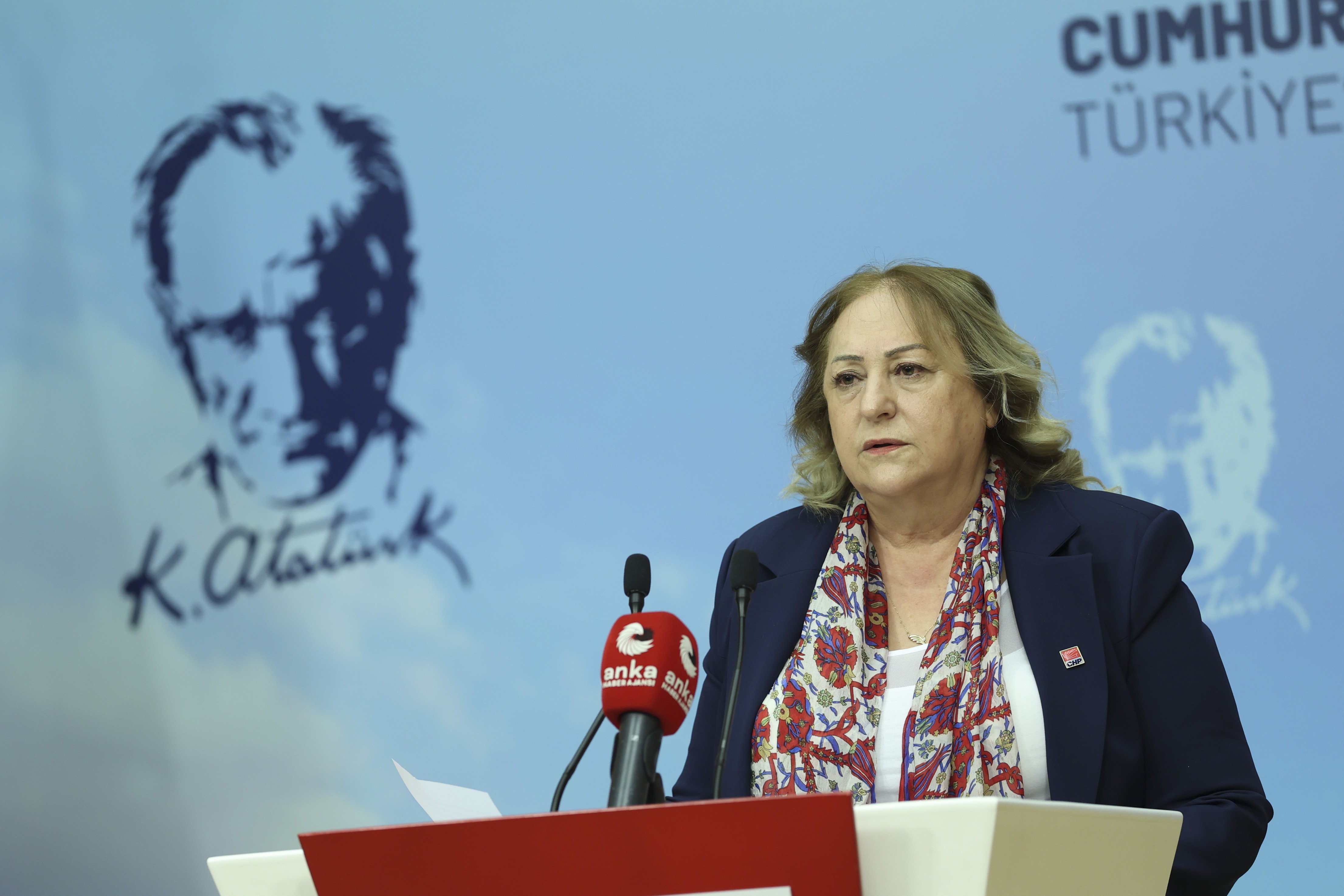 CHP Kadın Kolları Genel Başkanı Ayten Gülsever, eğitimde fırsat eşitliği çağrısında bulundu