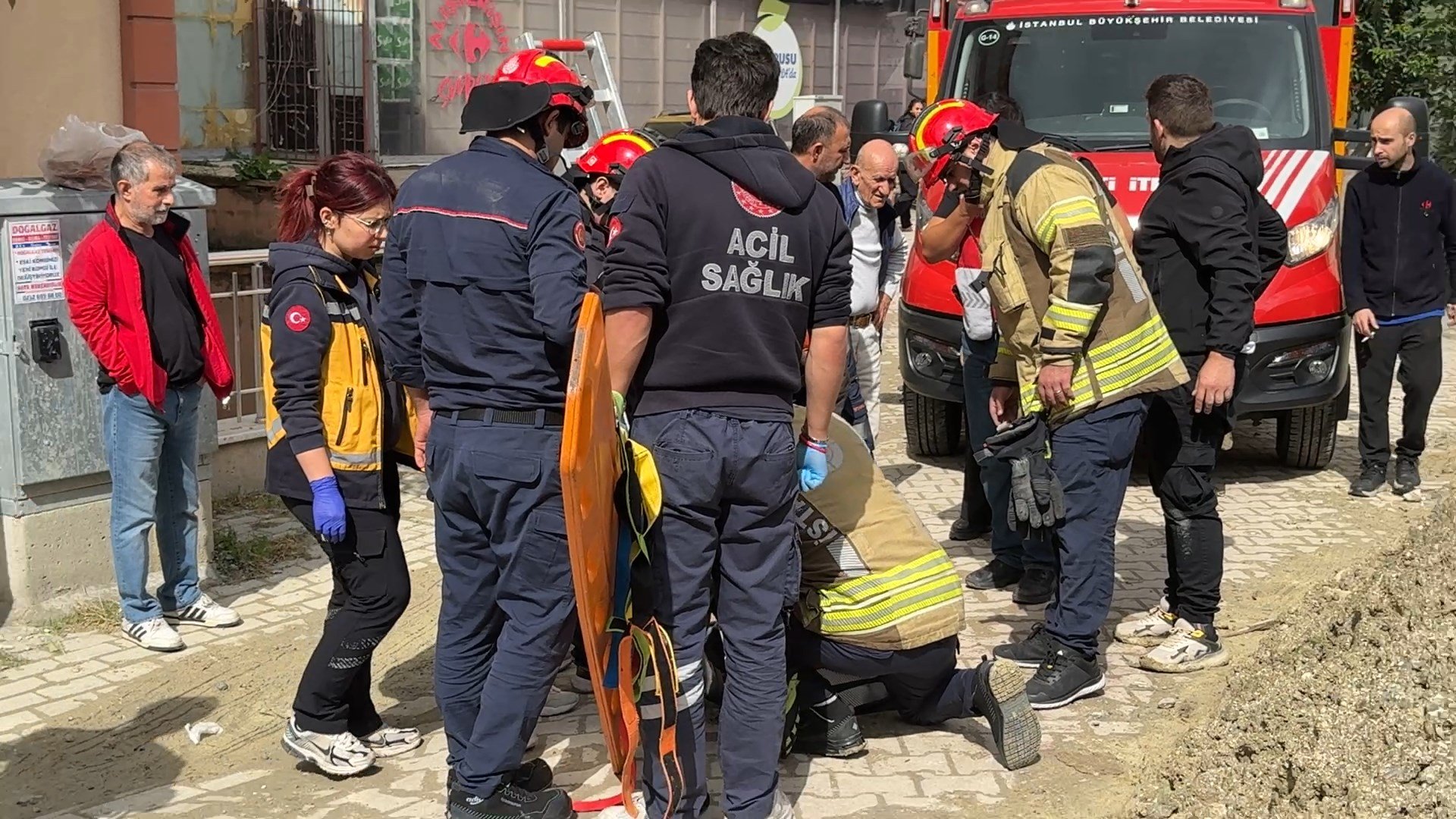 Kırılan rögar kapağı