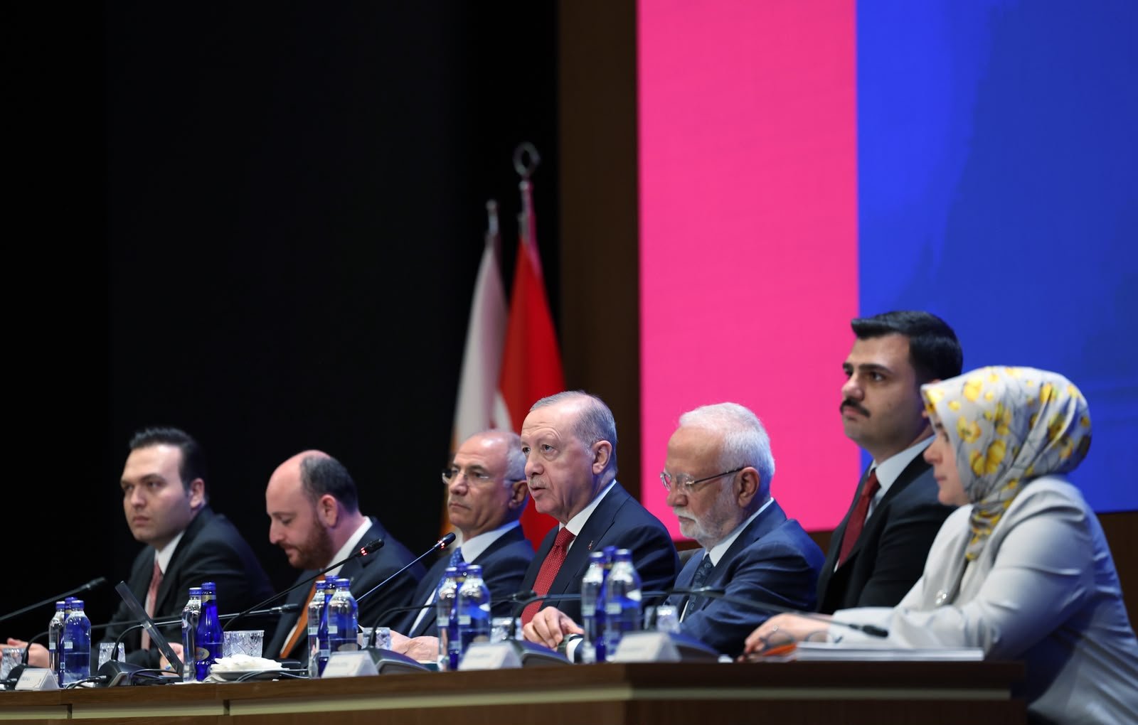 AK Parti MKYK toplantısı