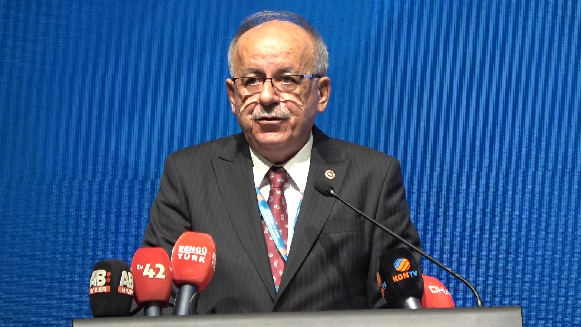 MHP kongresi gelin damat çift