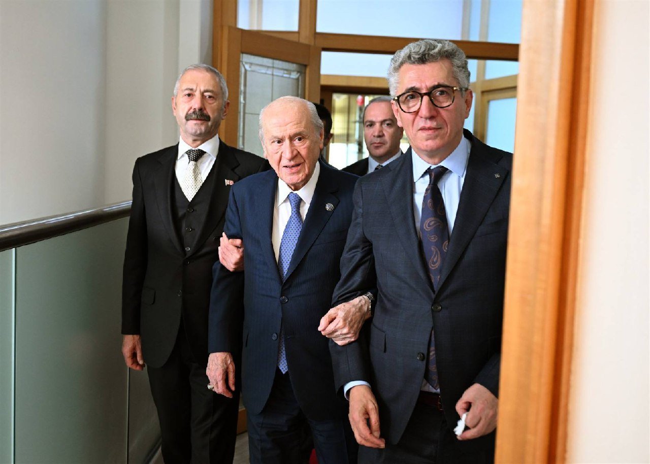 Bahçeli Sarallar ve Şahinler aileleri buluşması