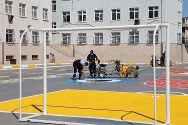 Bağcılar Belediyesi okul temizlik çalışması