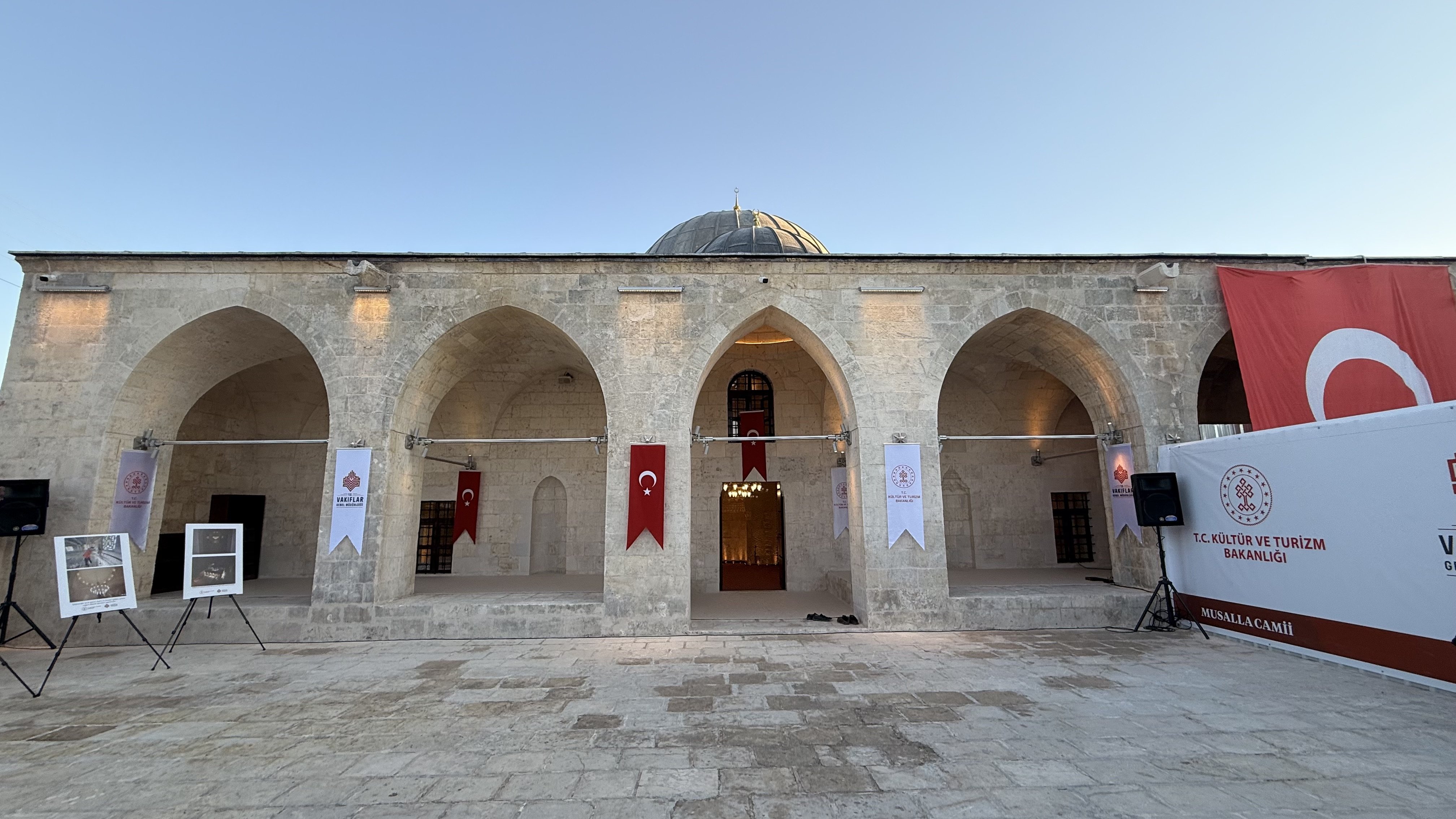 Kültür ve Turizm Bakanı Mehmet Nuri Ersoy açılış töreninde
