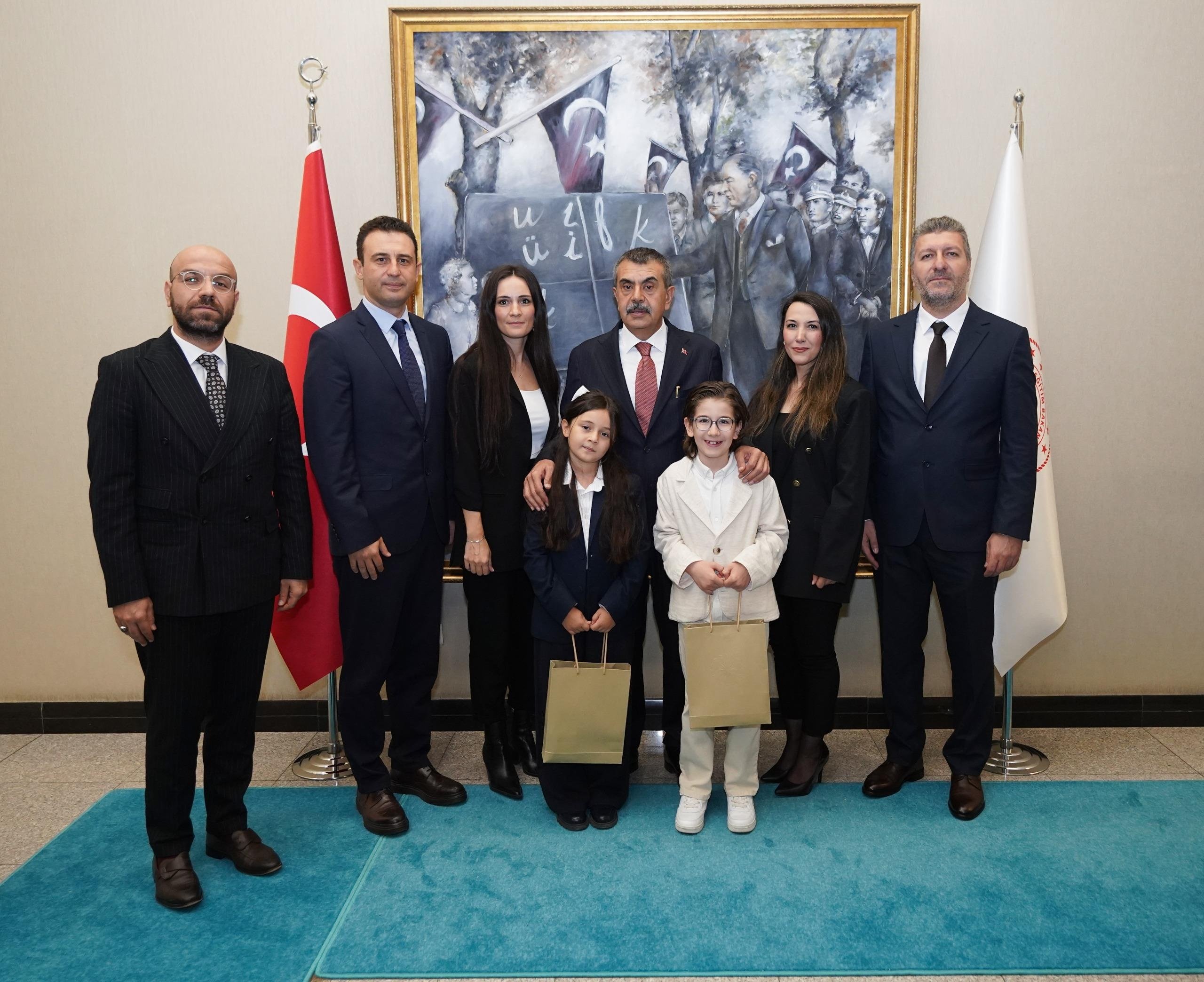 Öğrenciler Bakan Tekin ile bir araya geldi
