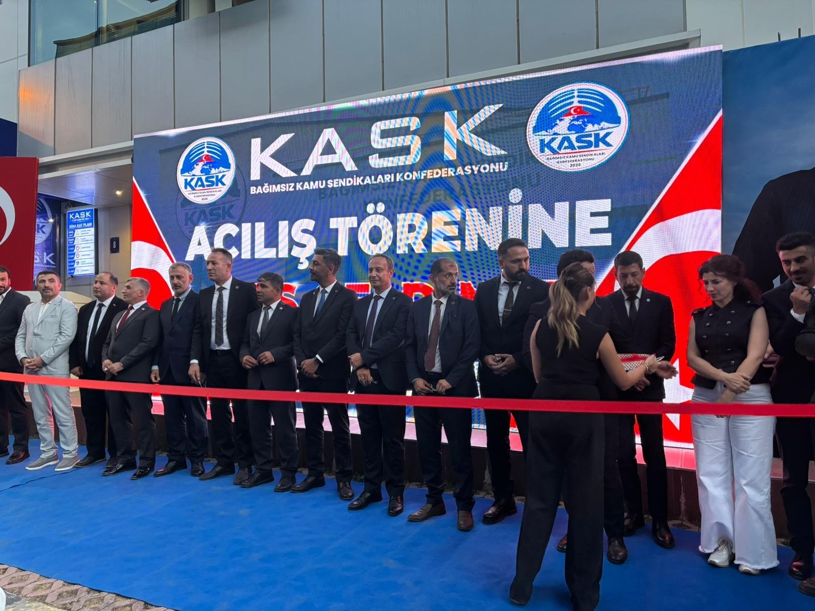 KASK Genel Merkezi açılış kurdele kesimi