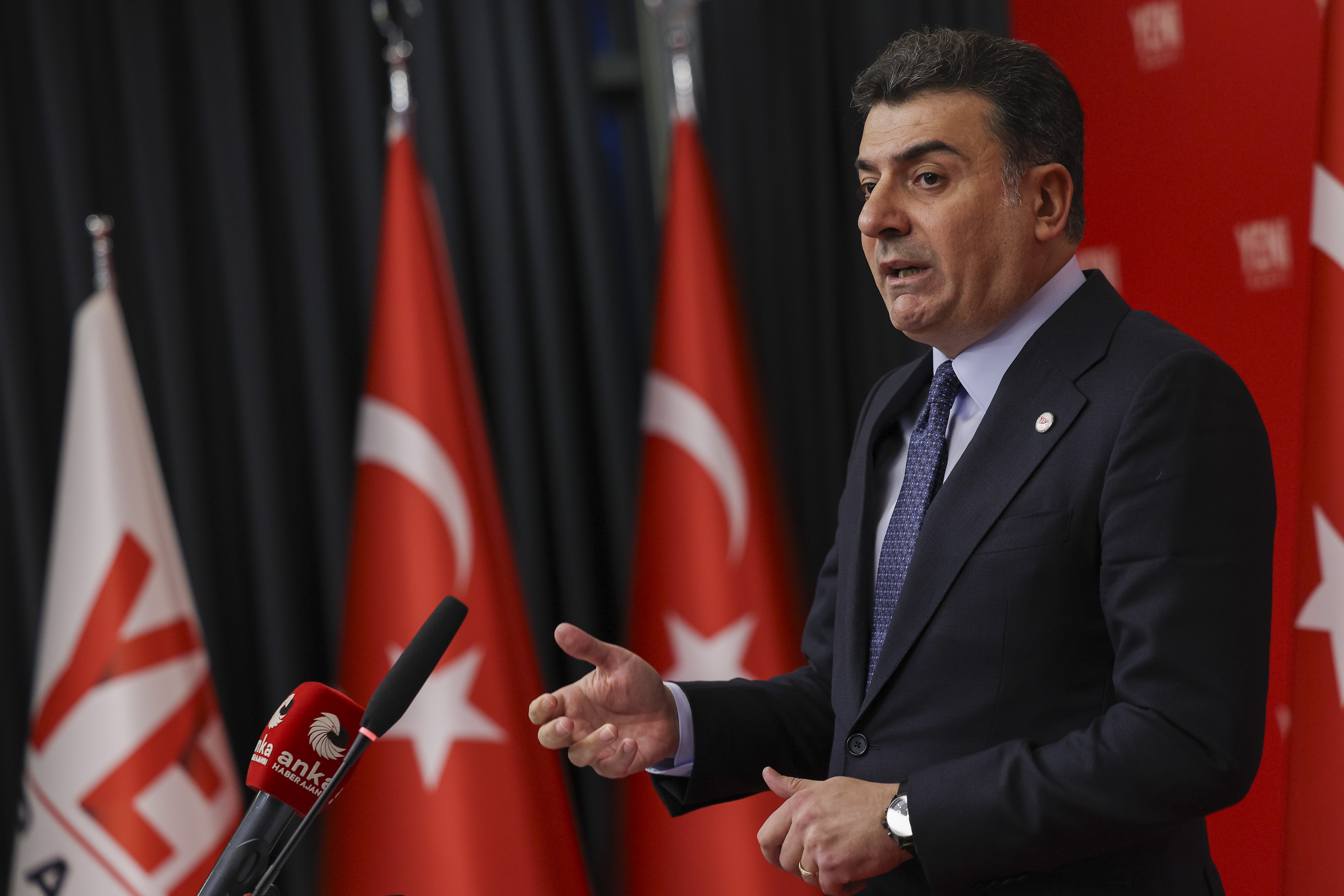 Yeni Parti Sözcüsü Zeynel Emre fon soruşturması açıklaması