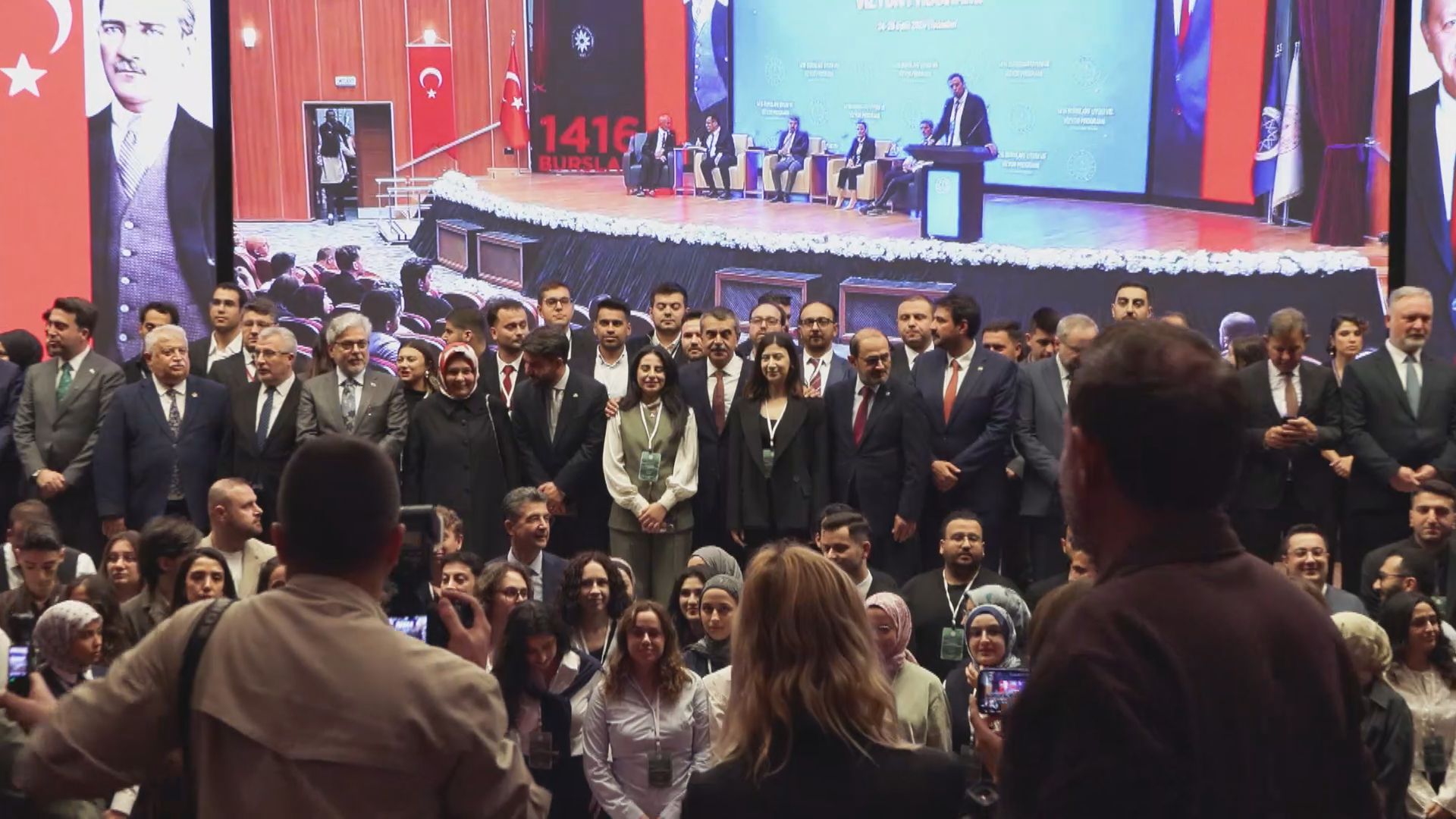 Milli Eğitim Bakanı Yusuf Tekin 1416 Bursları Programı