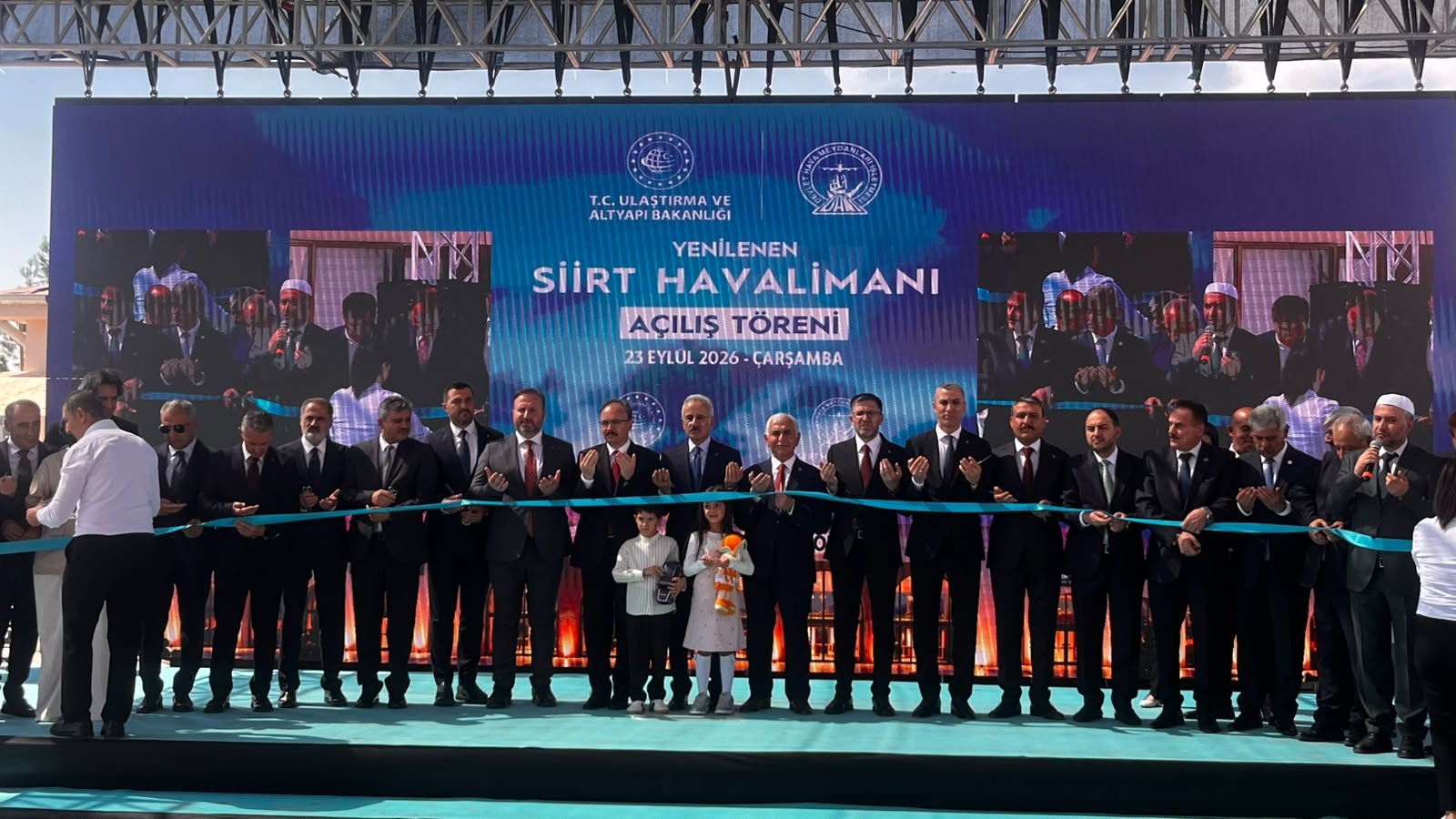 Bakan Abdulkadir Uraloğlu, Siirt’teki temasları kapsamında açıklamalarda bulundu.