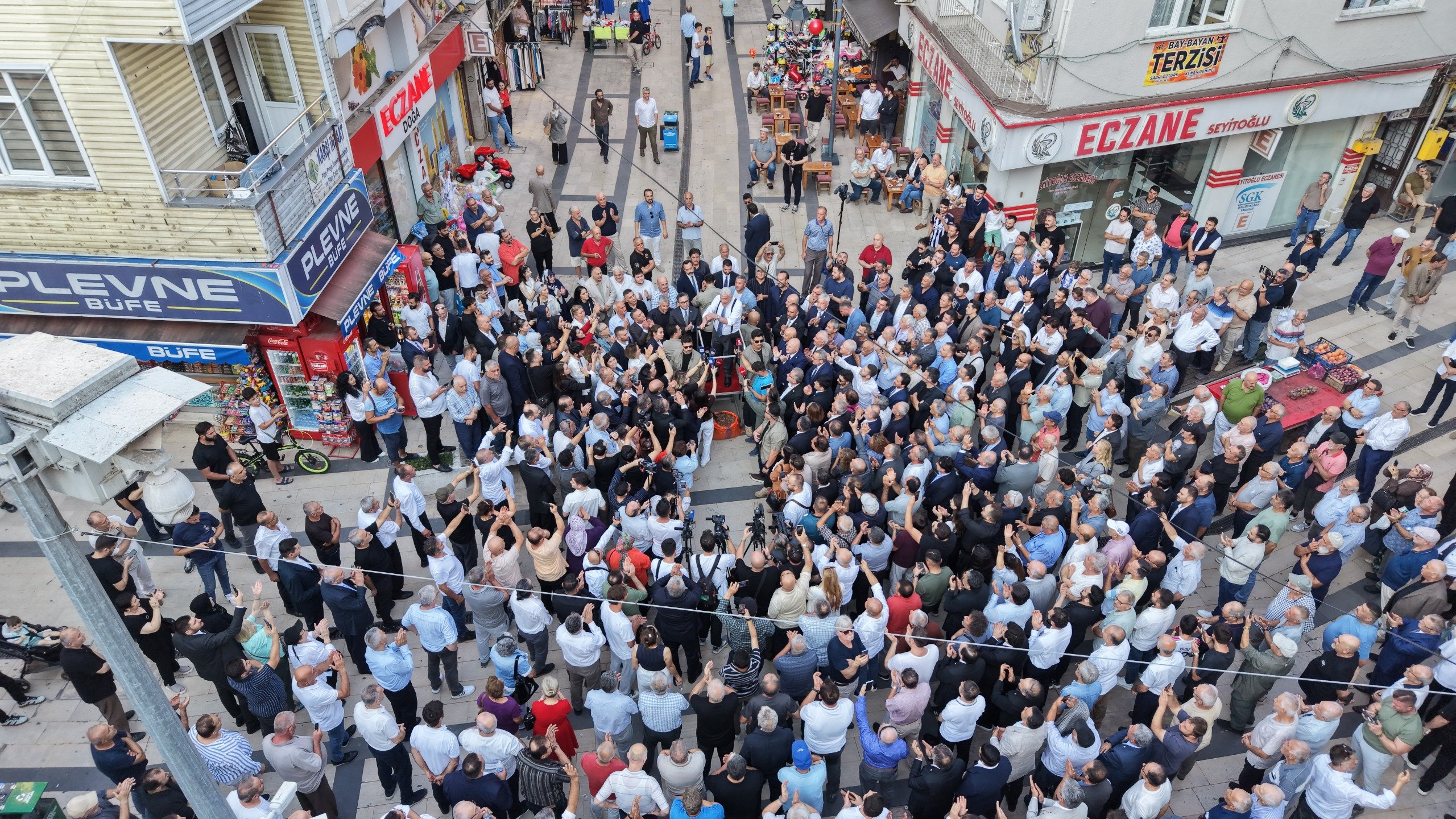 Müsavat Dervişoğlu Plevne Meydanı konuşması