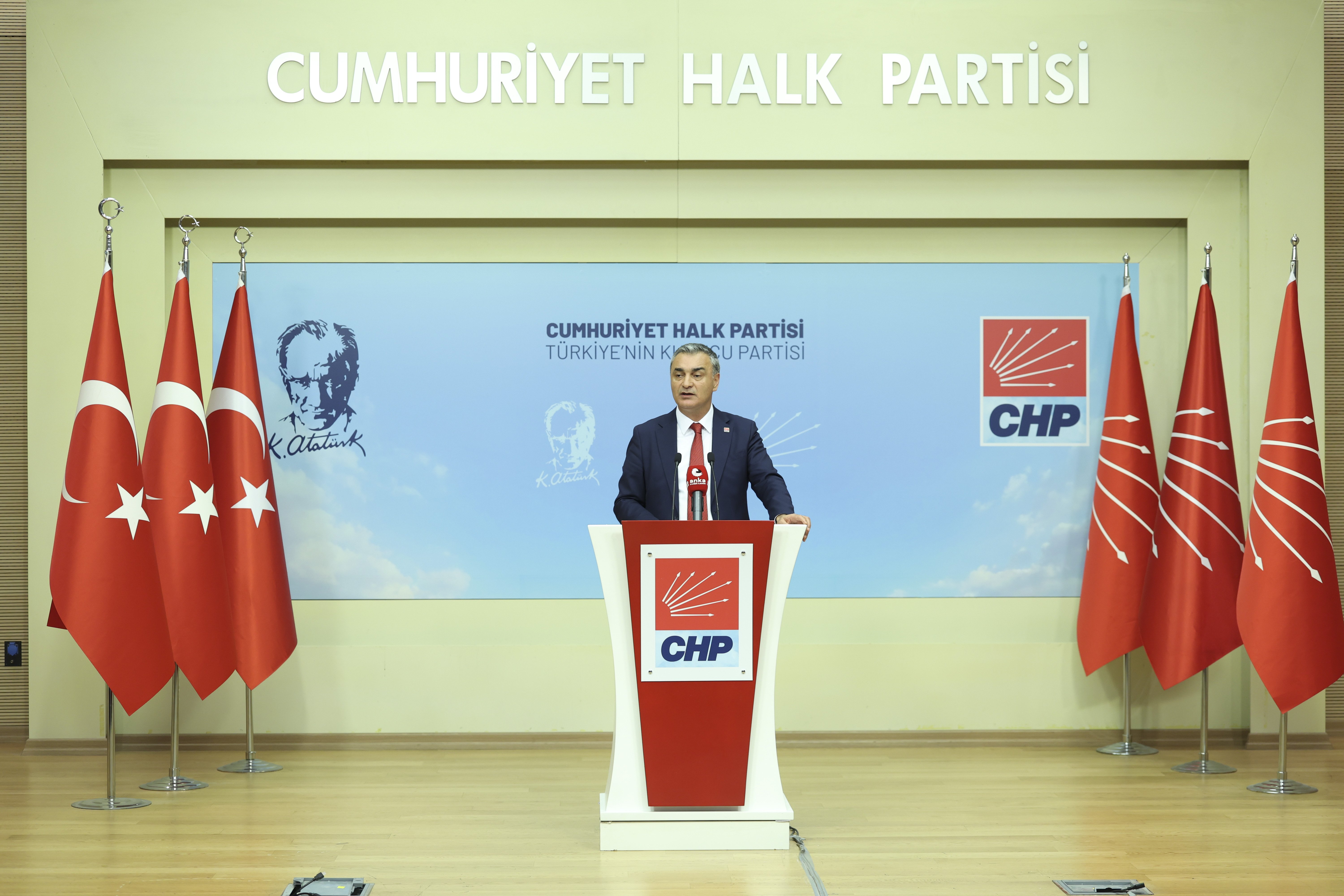CHP Parti Sözcüsü Müslim Sarı