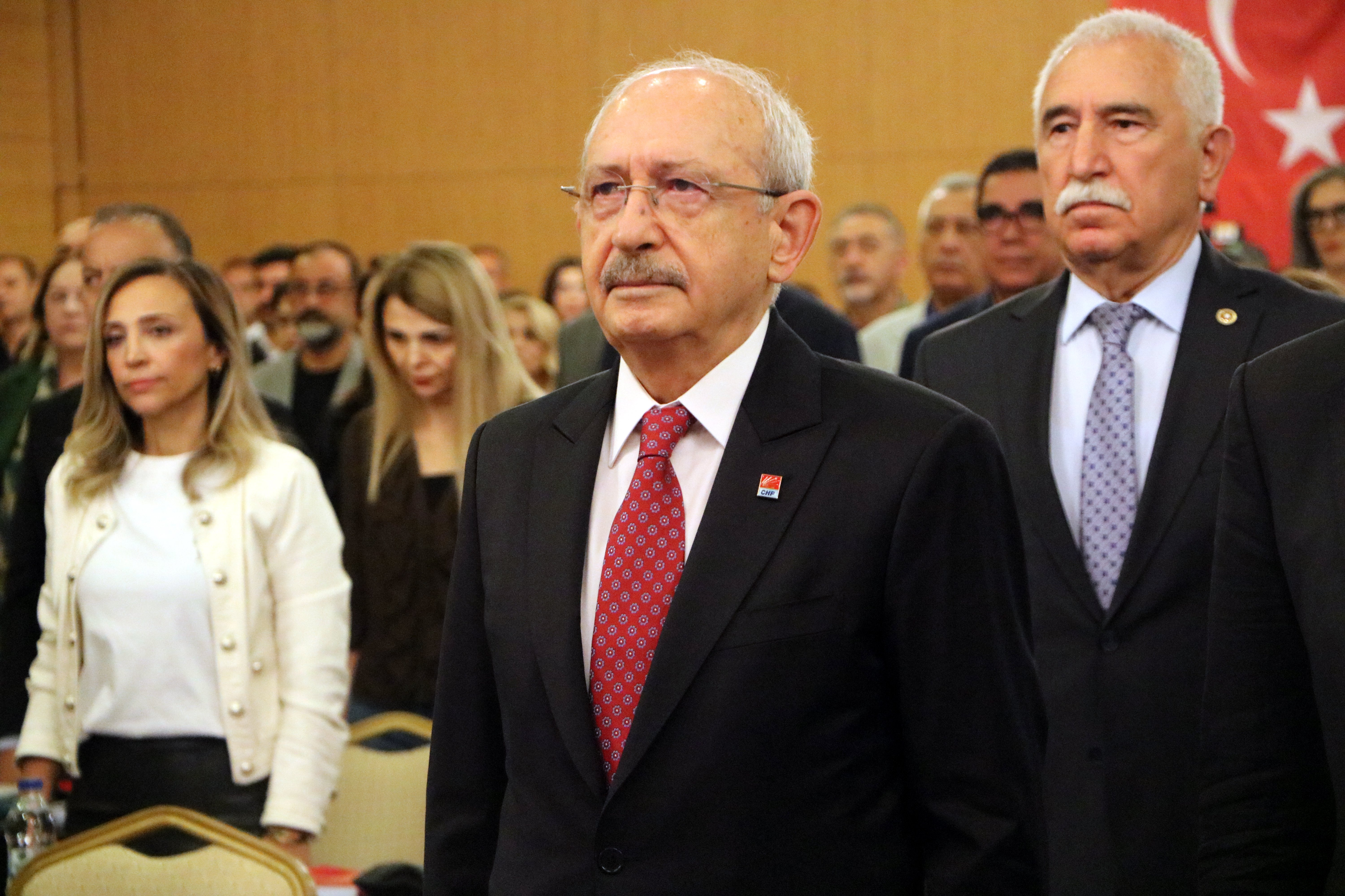 CHP Genel Başkanı Kemal Kılıçdaroğlu konuşma yaparken