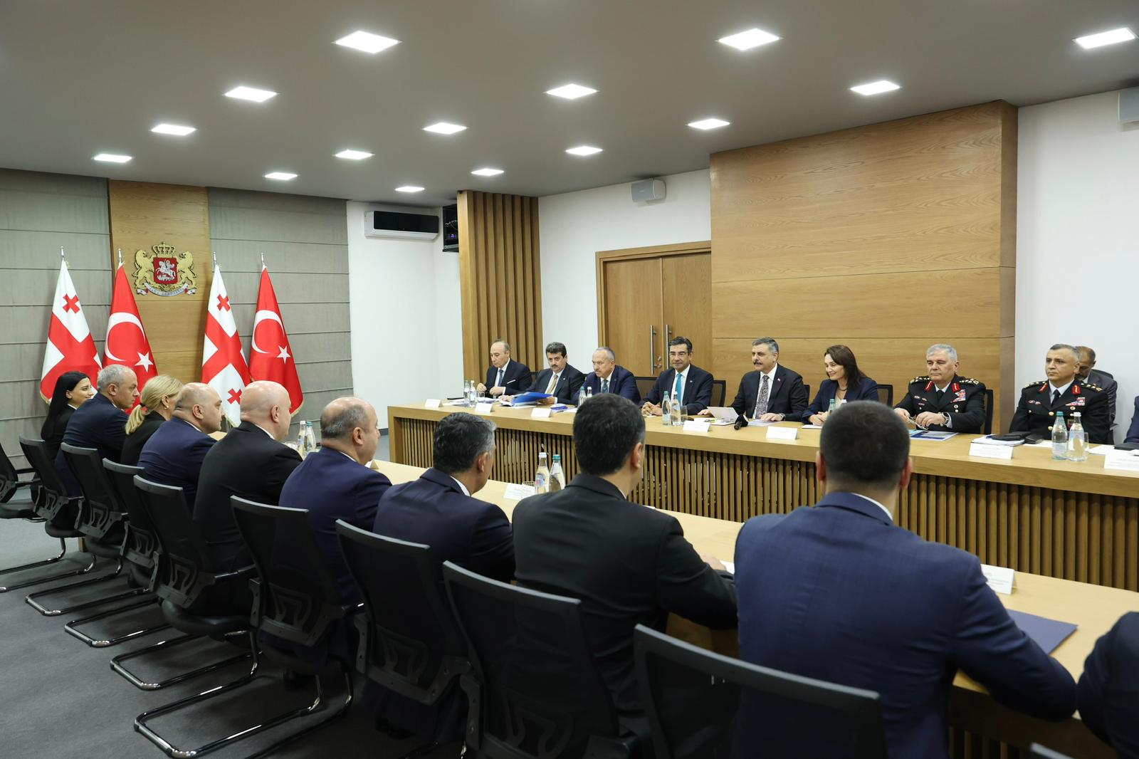 İçişleri Bakanı Mustafa Çiftçi ve Gürcistan İçişleri Bakanı Sulhan Tamazaşvili ortak basın toplantısında