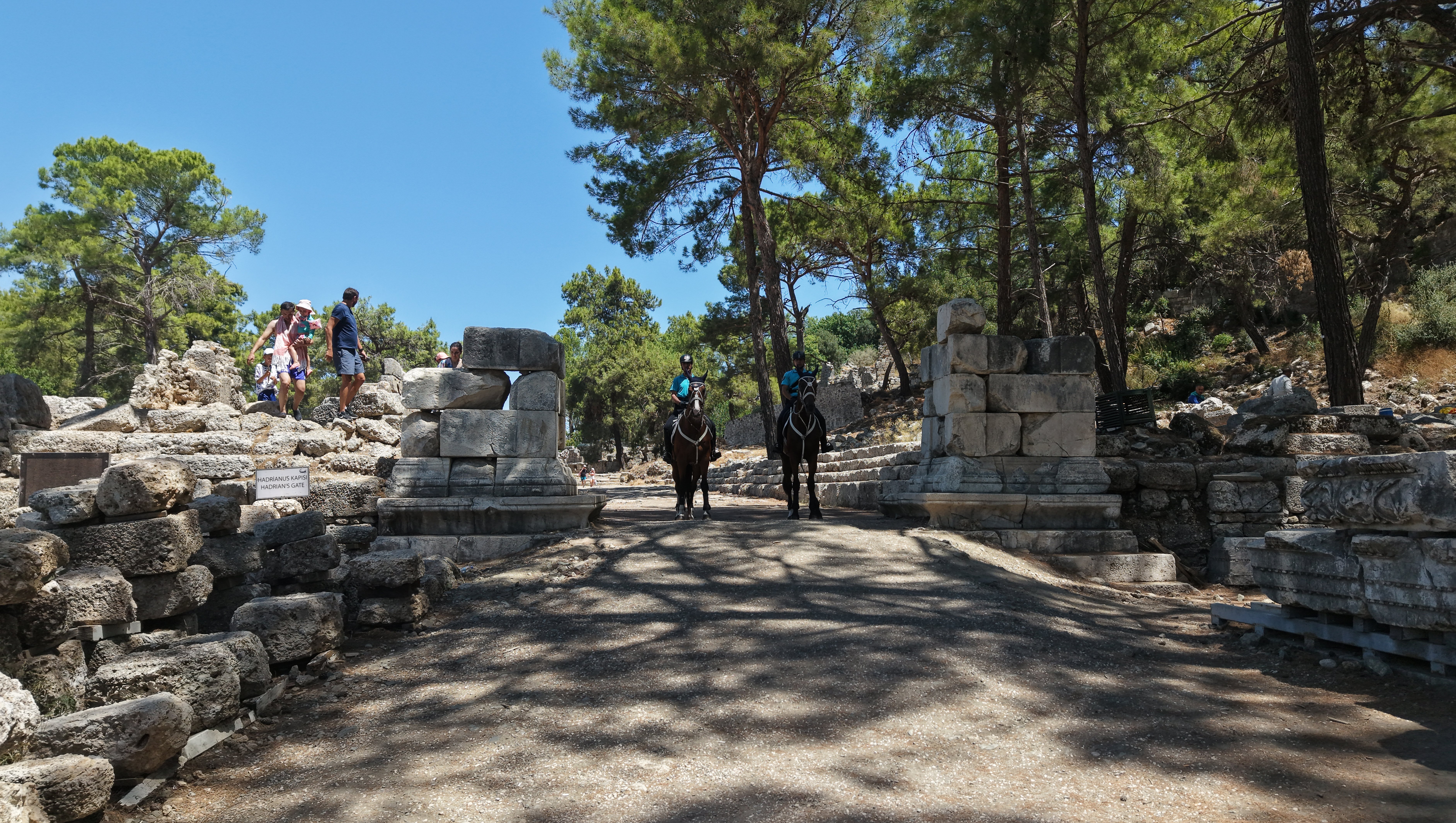 Atlı jandarma timi Phaselis Antik Kenti