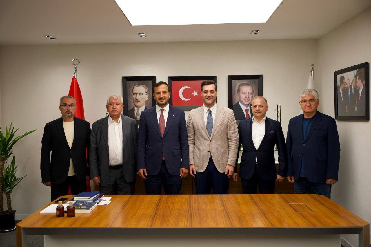 AK Parti Üsküdar ilçe binası katılım programı