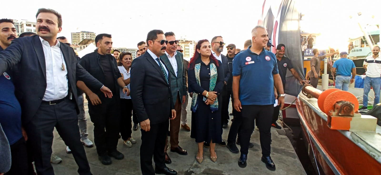 Balıkçılar denize açılmadan önce dualar edildi